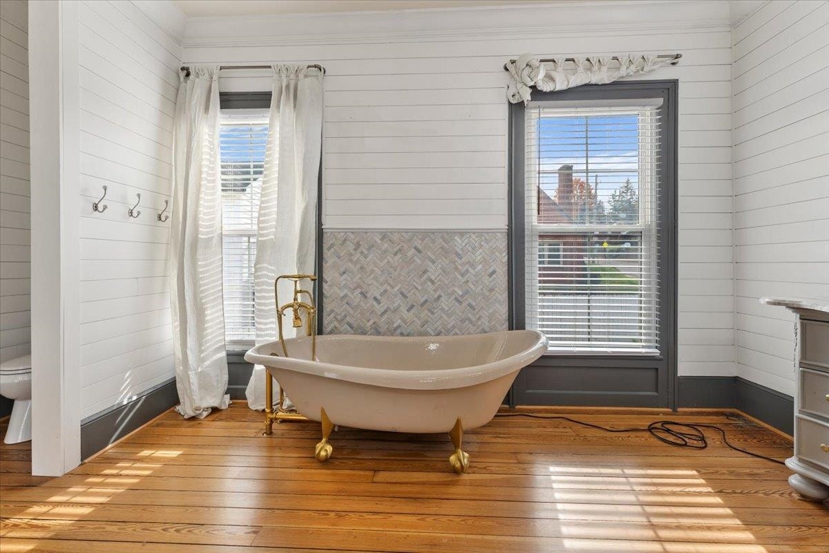 100 & 102 S Franklin Street, Christiansburg, VA 24073