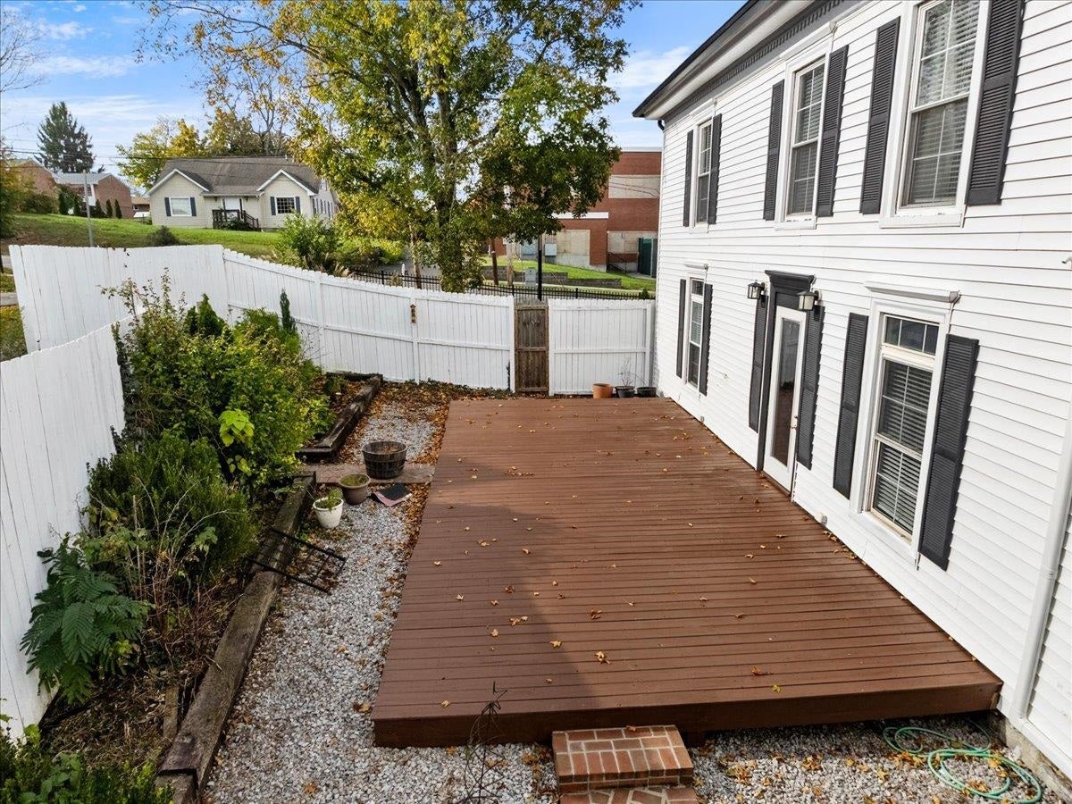 100 & 102 S Franklin Street, Christiansburg, VA 24073