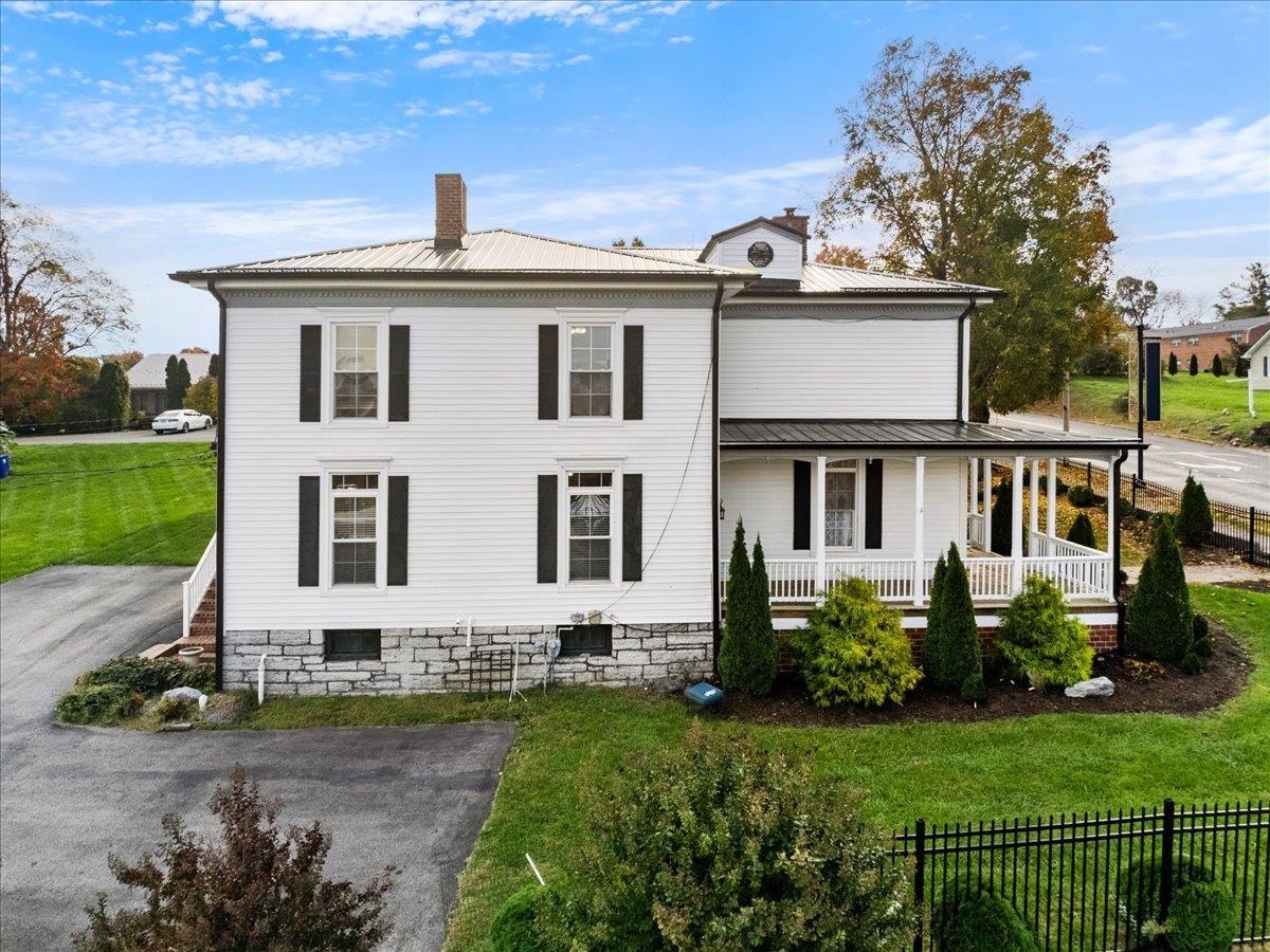 100 & 102 S Franklin Street, Christiansburg, VA 24073