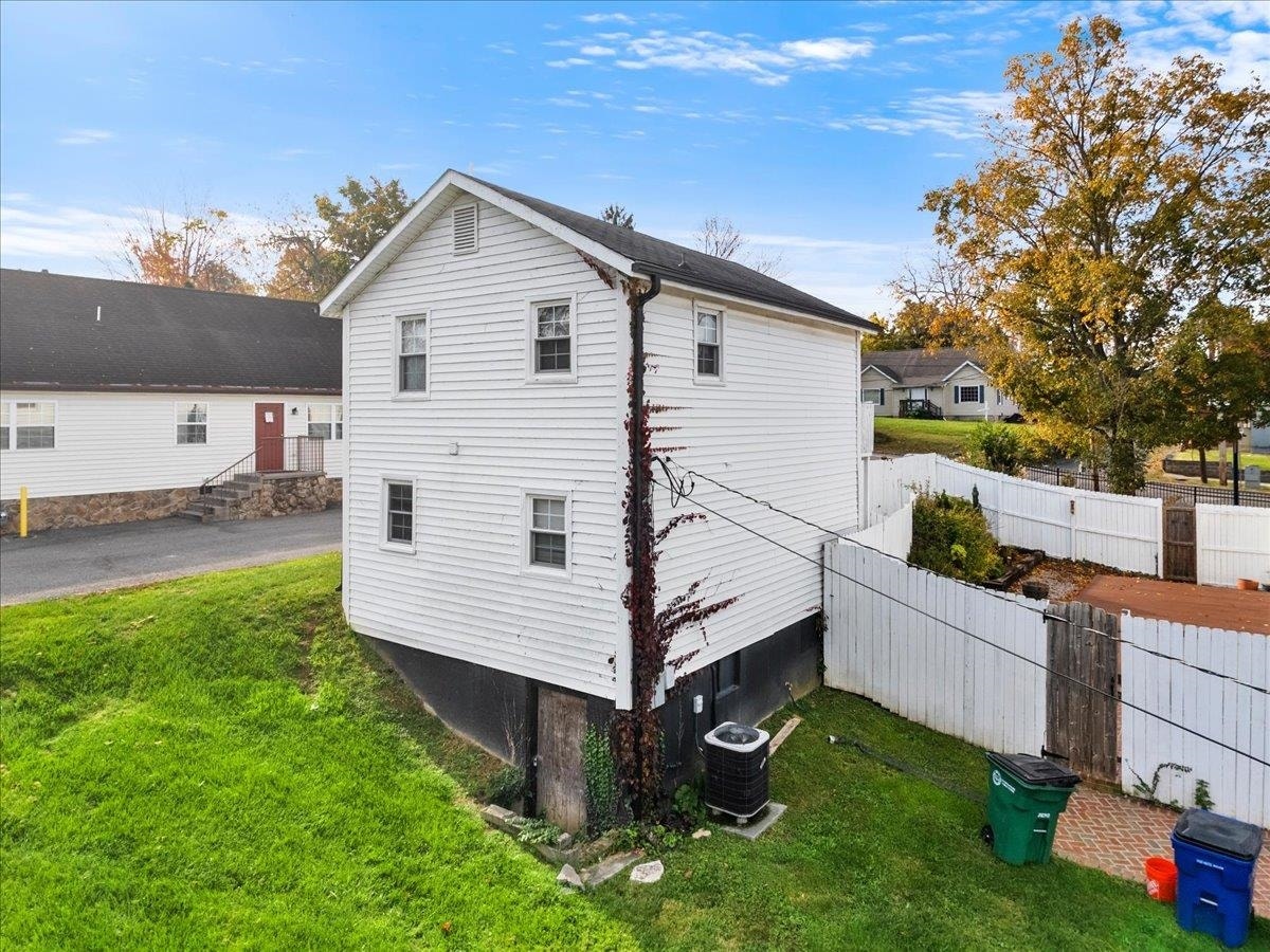 100 & 102 S Franklin Street, Christiansburg, VA 24073