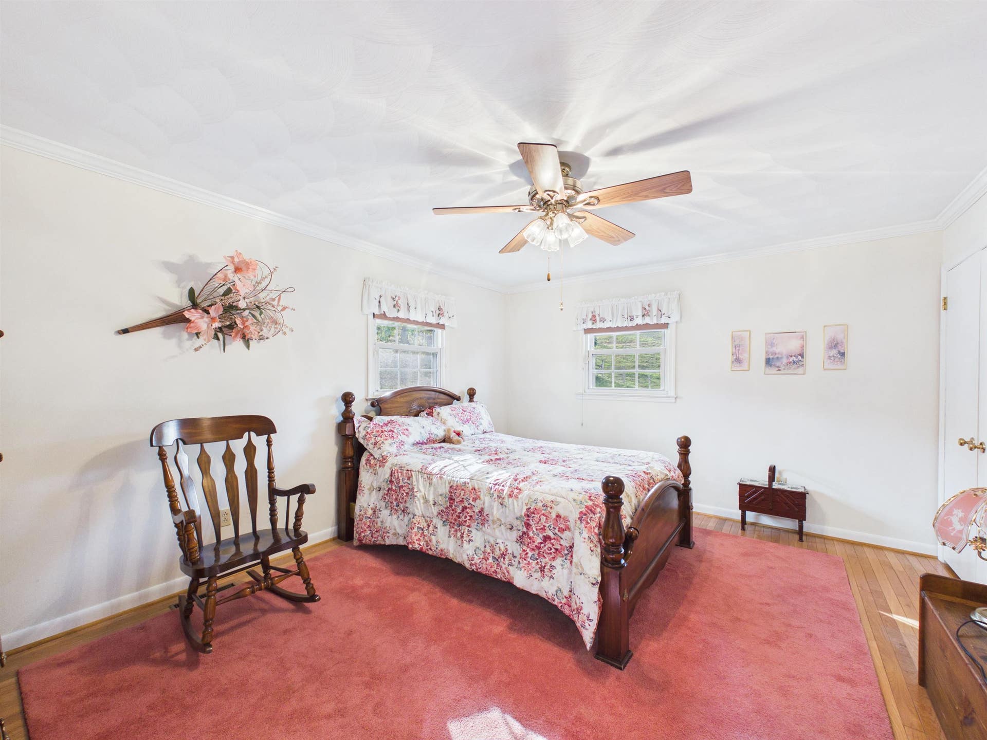 5725 Graysontown Road, Radford, VA 24141