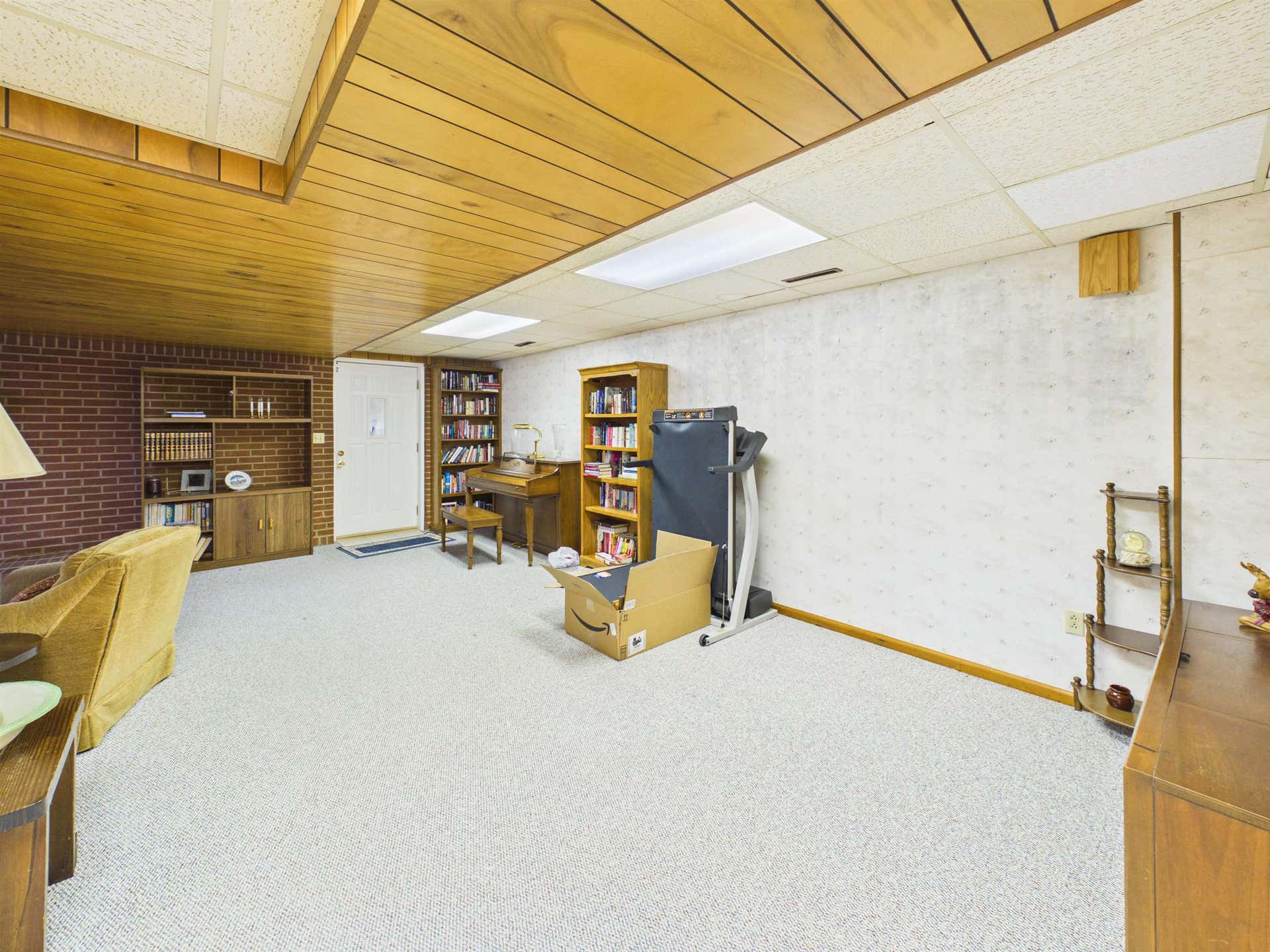 5725 Graysontown Road, Radford, VA 24141
