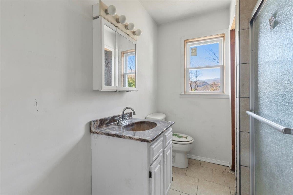101 WARNER Street, Narrows, VA 24124