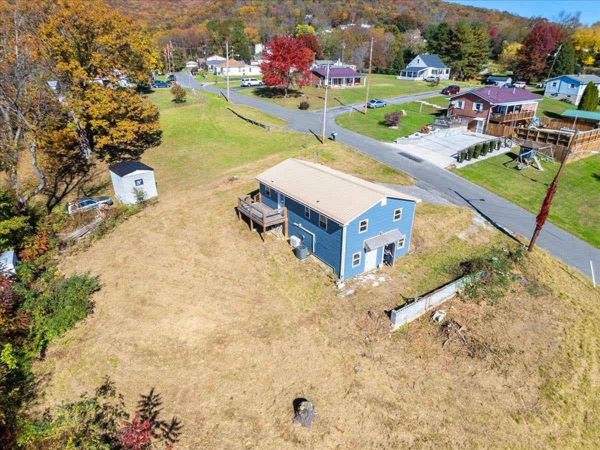 101 WARNER Street, Narrows, VA 24124