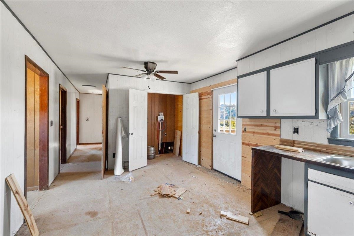101 WARNER Street, Narrows, VA 24124