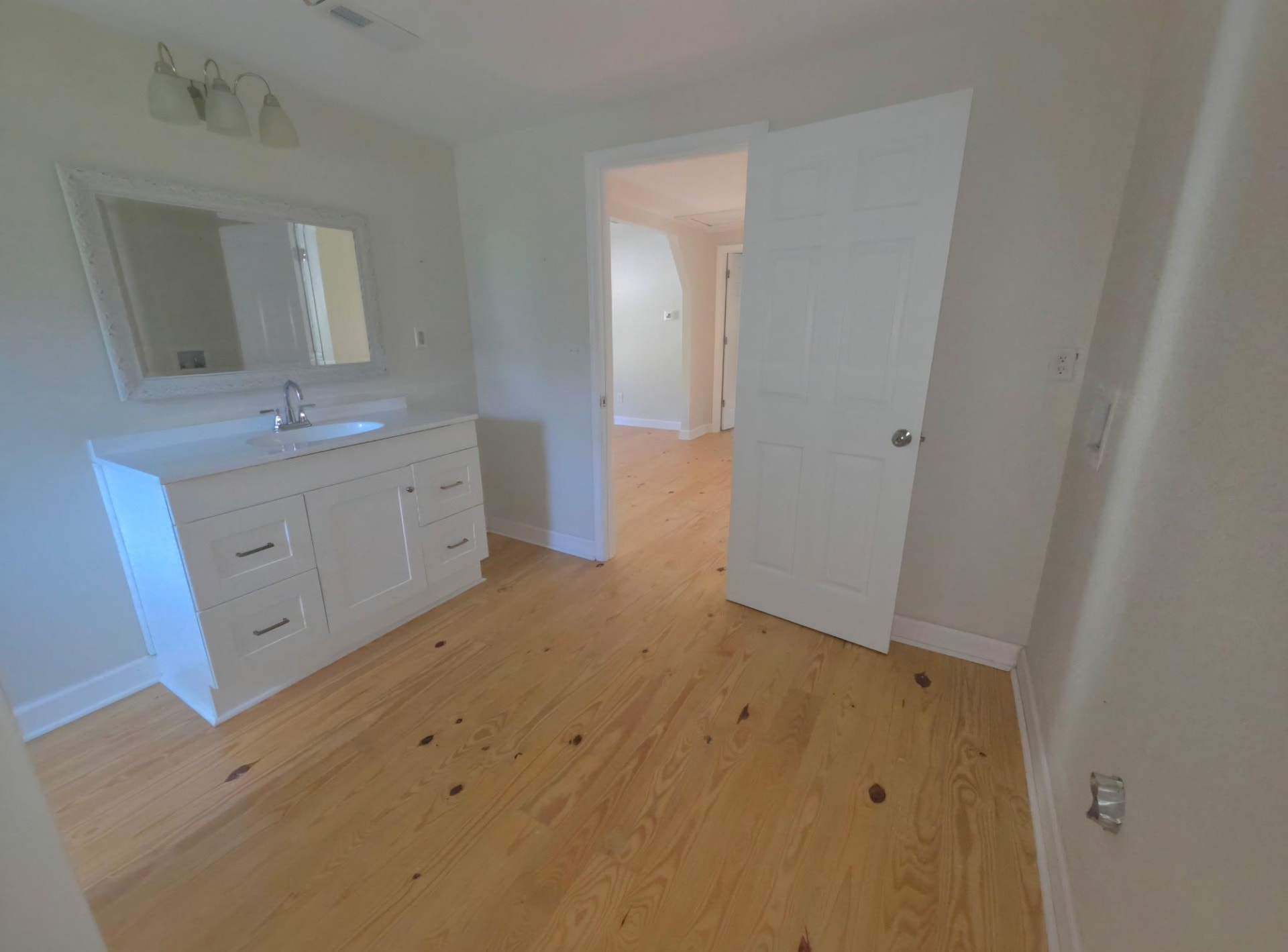 108 George Street, Narrows, VA 24124