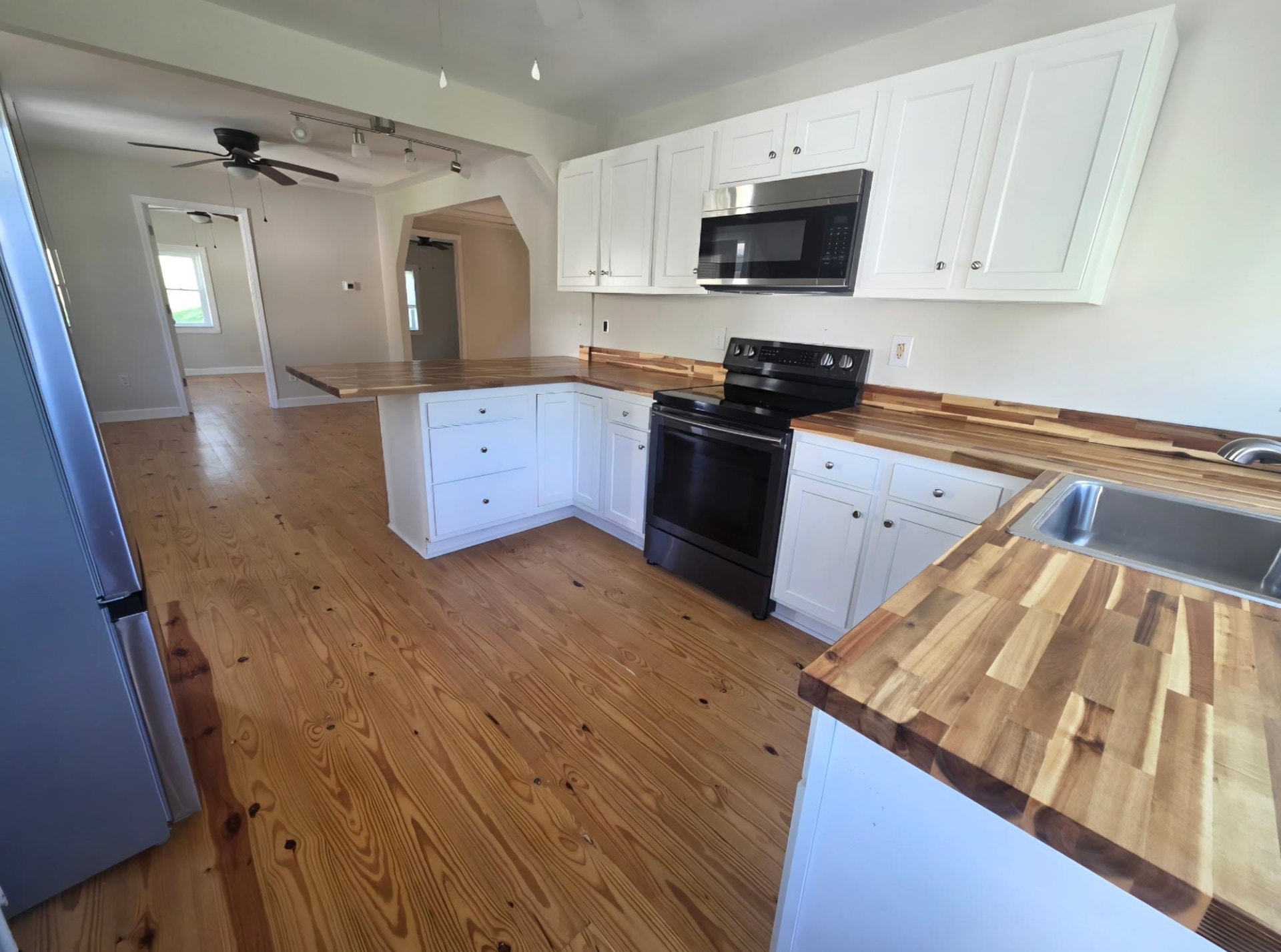 108 George Street, Narrows, VA 24124