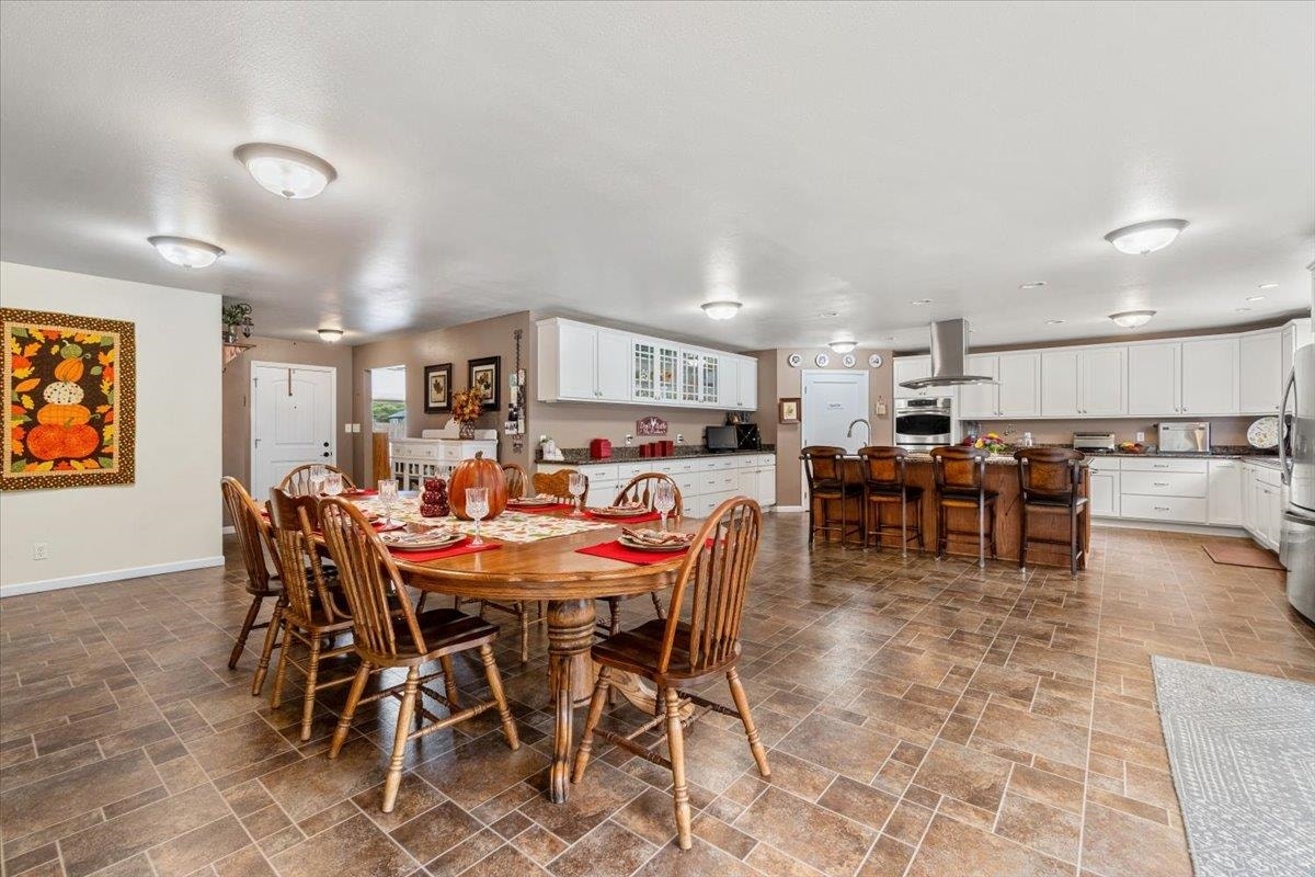 6251 Kings Valley Road, Crescent City, CA 95531