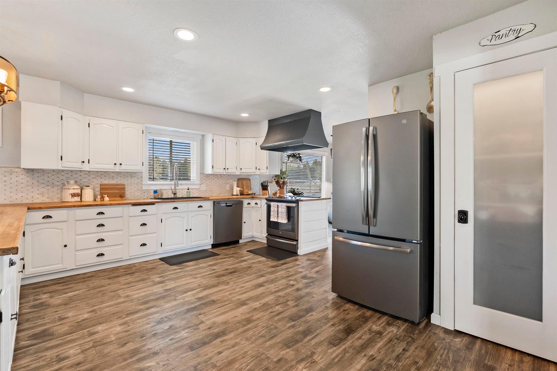 5051 Lake Earl Drive, Crescent City, CA 95531