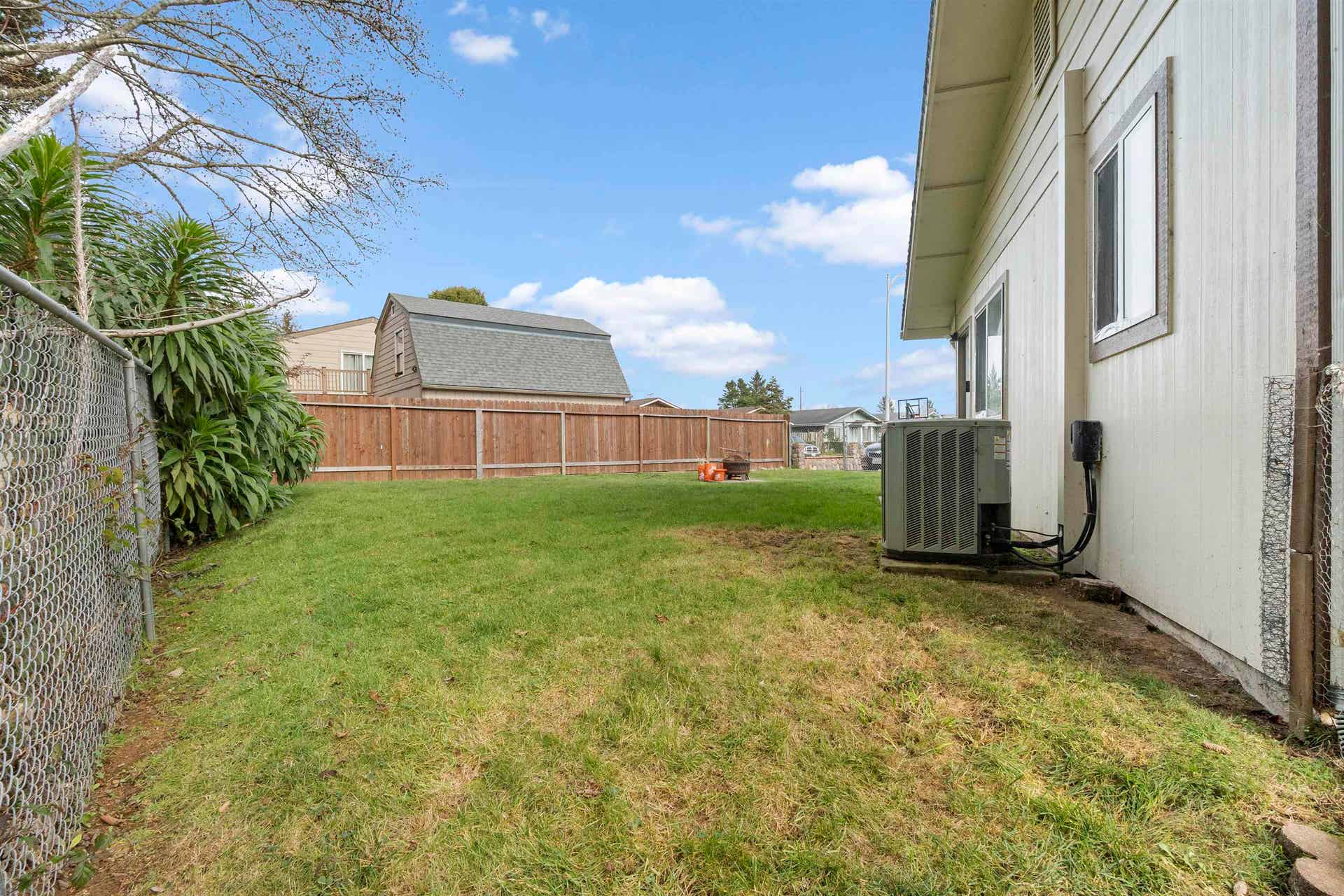 105 Mason Court, Crescent City, CA 95531-8813
