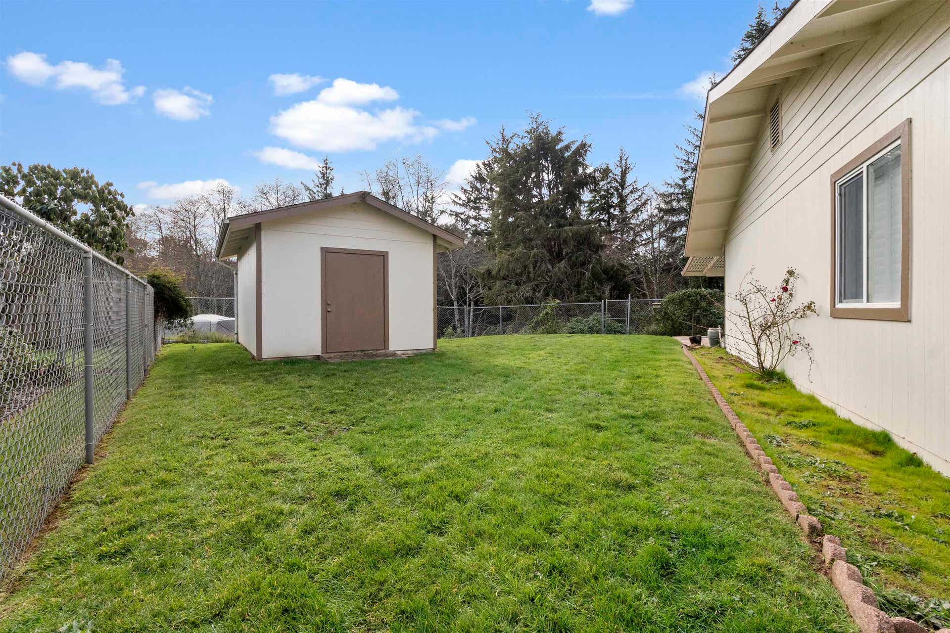 105 Mason Court, Crescent City, CA 95531-8813