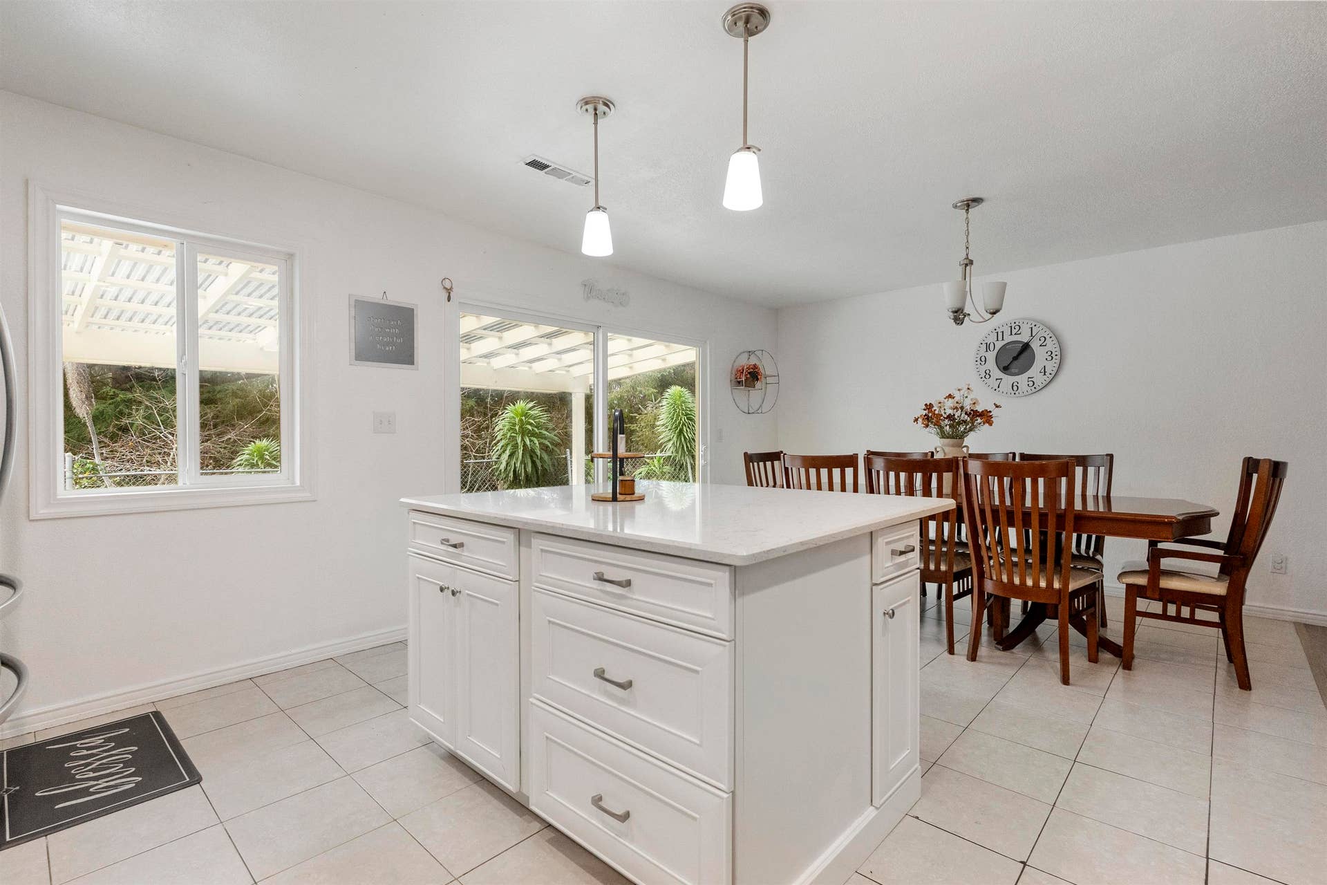 105 Mason Court, Crescent City, CA 95531-8813