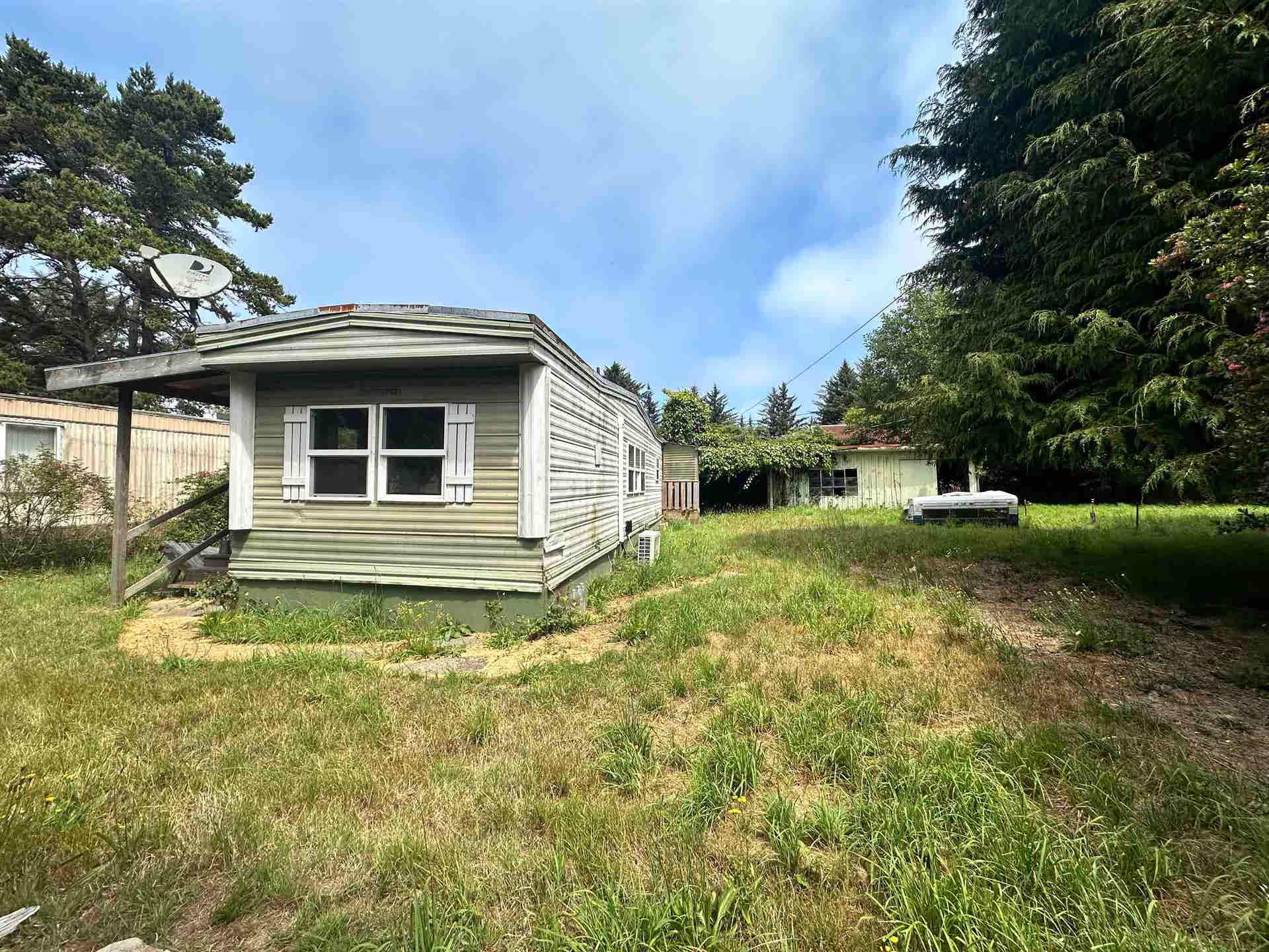 240 Brevus St, Crescent City, CA 95531