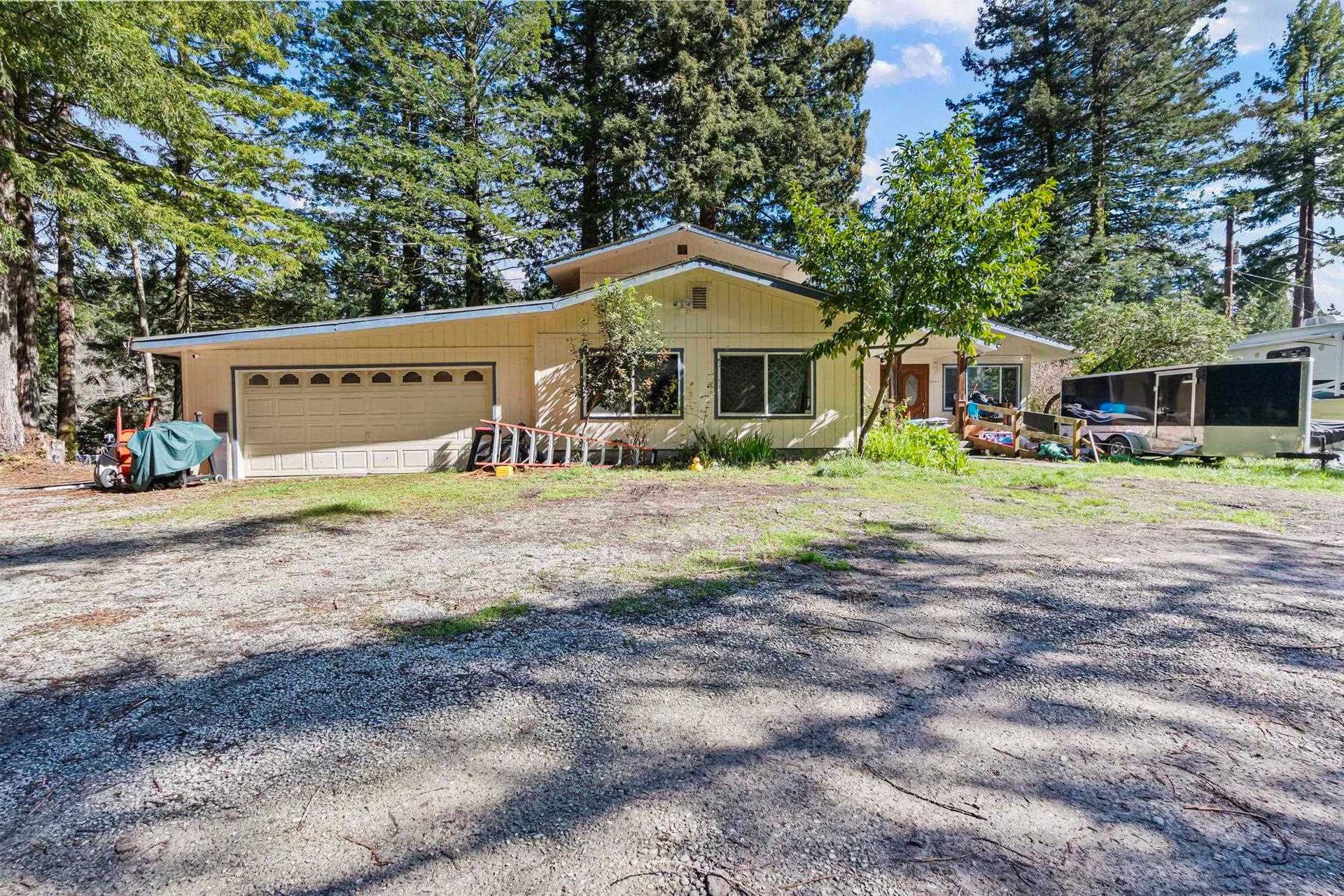 5401 South Bank Road, Crescent City, CA 95531-9595
