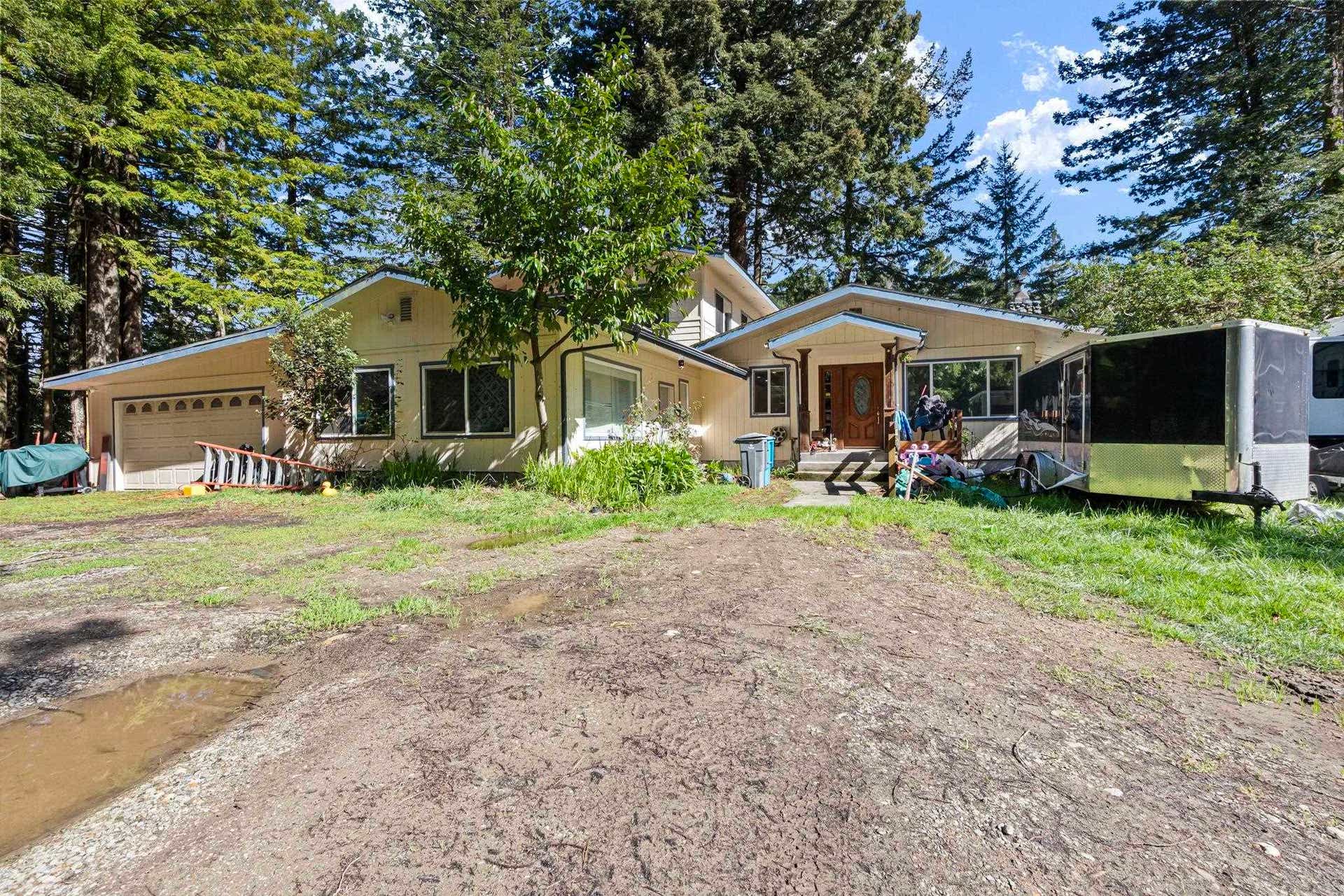 5401 South Bank Road, Crescent City, CA 95531-9595