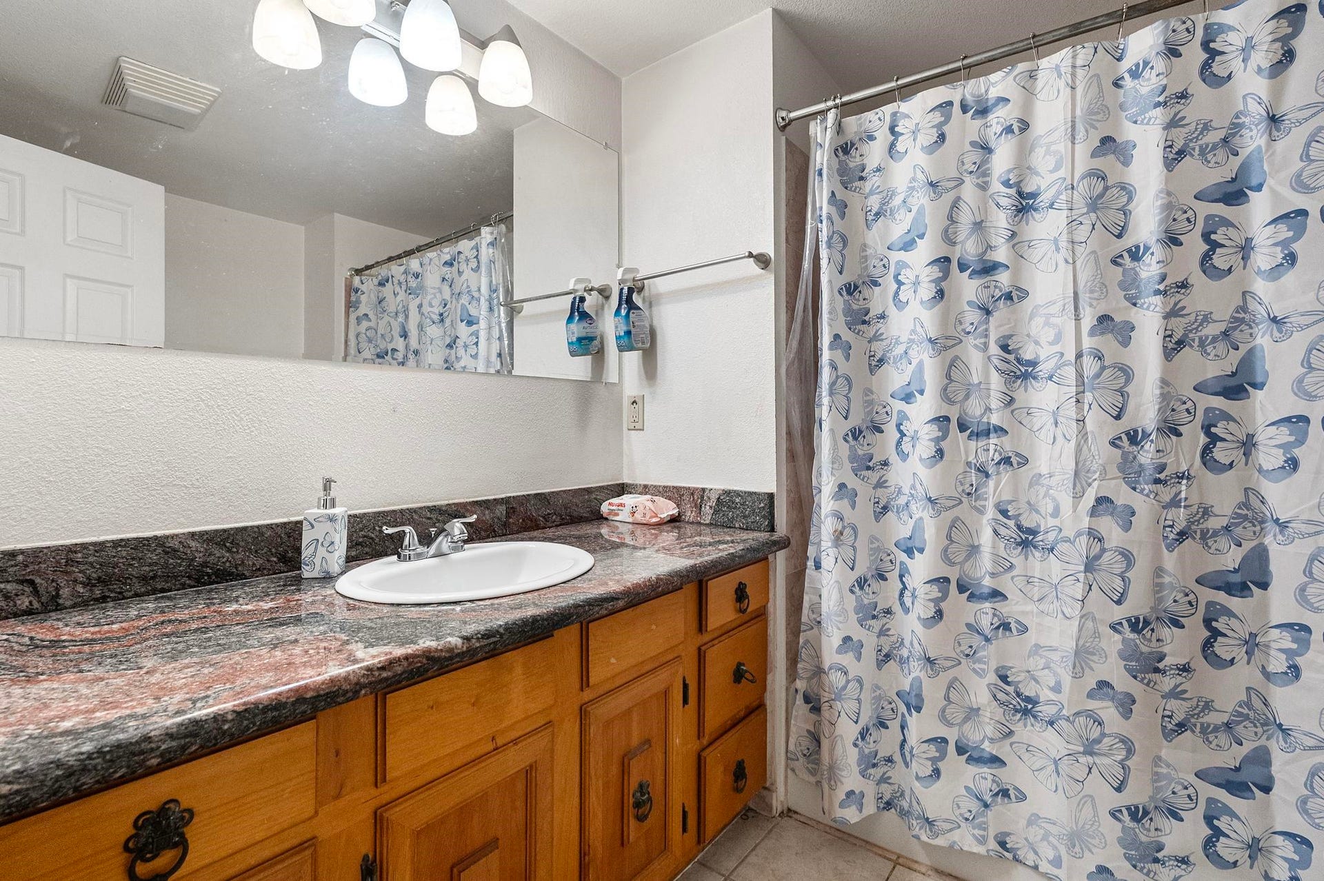 5401 S Bank Road, Crescent City, CA 95531-9595