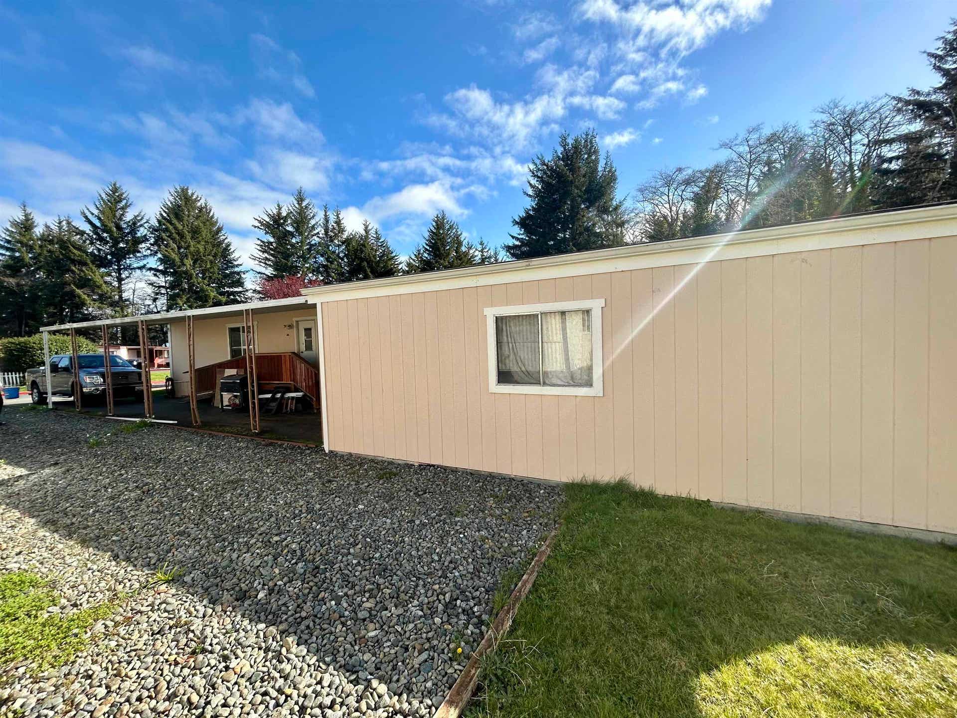 1093 US Hwy 101, Sp. #29, Crescent City, CA 95531