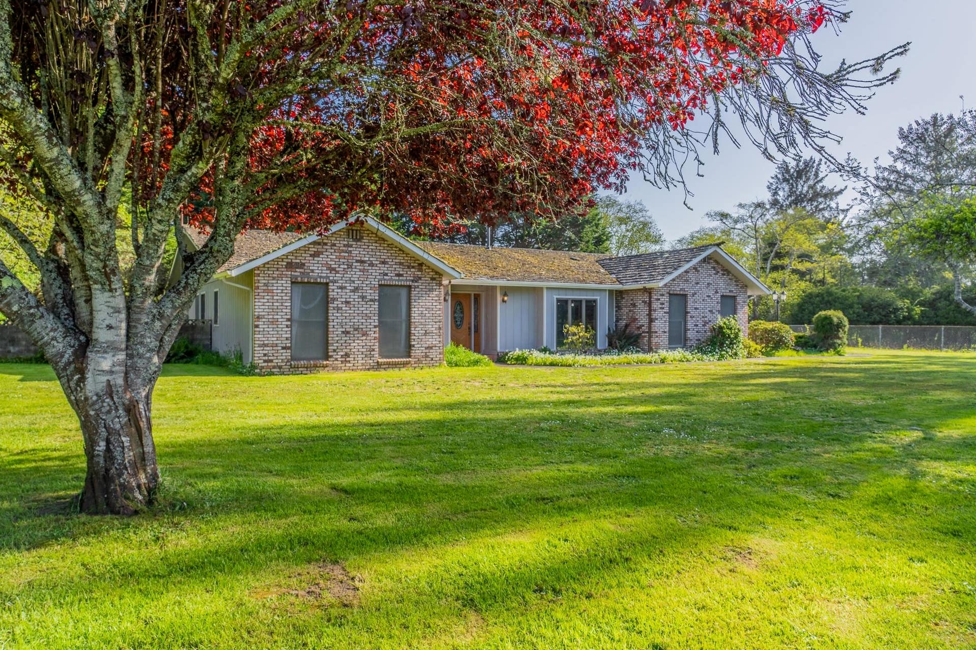 901 Ames Way, Crescent City, CA 95531