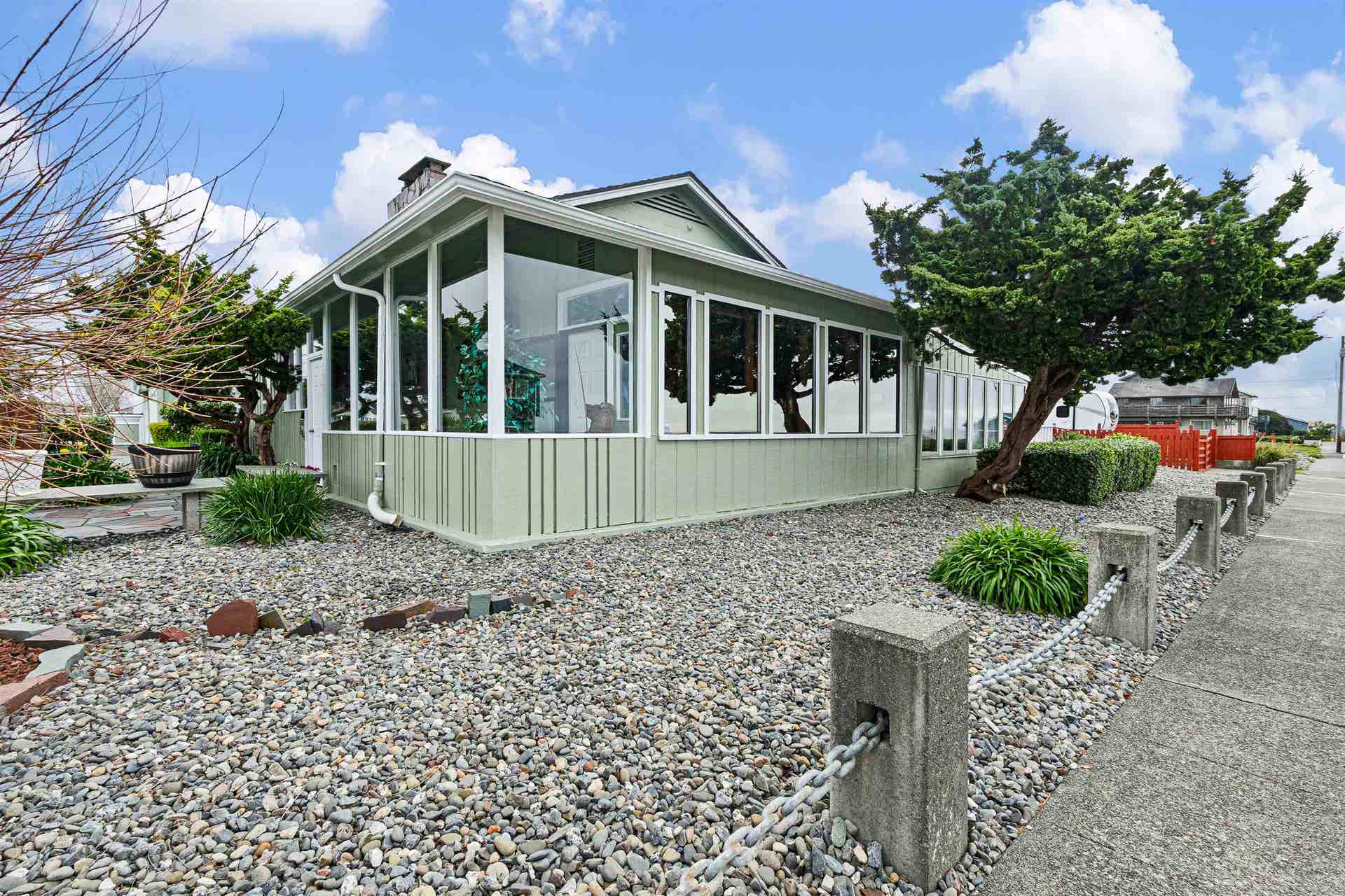 288 W 7th Street, Crescent City, CA 95531