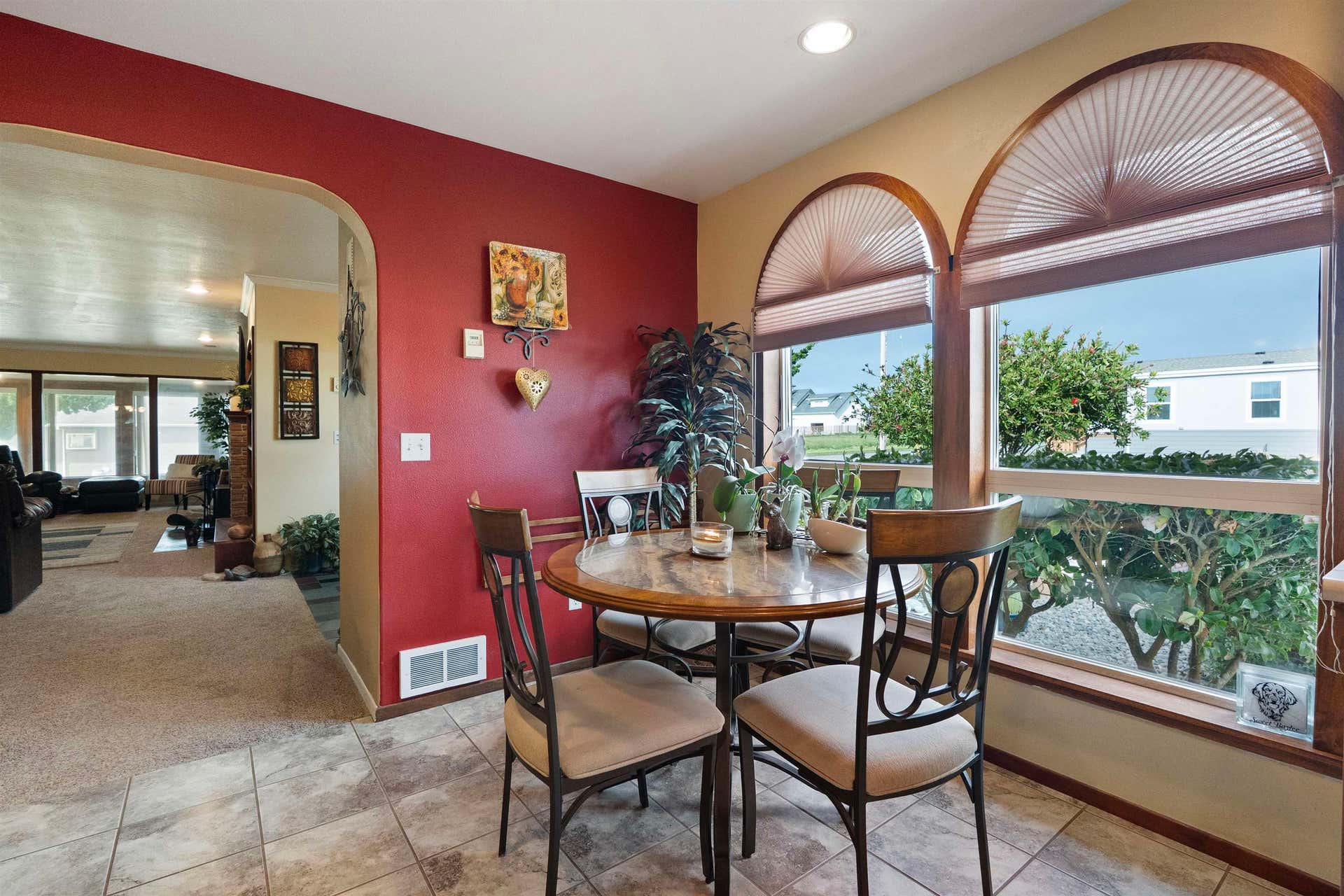 288 W 7th Street, Crescent City, CA 95531