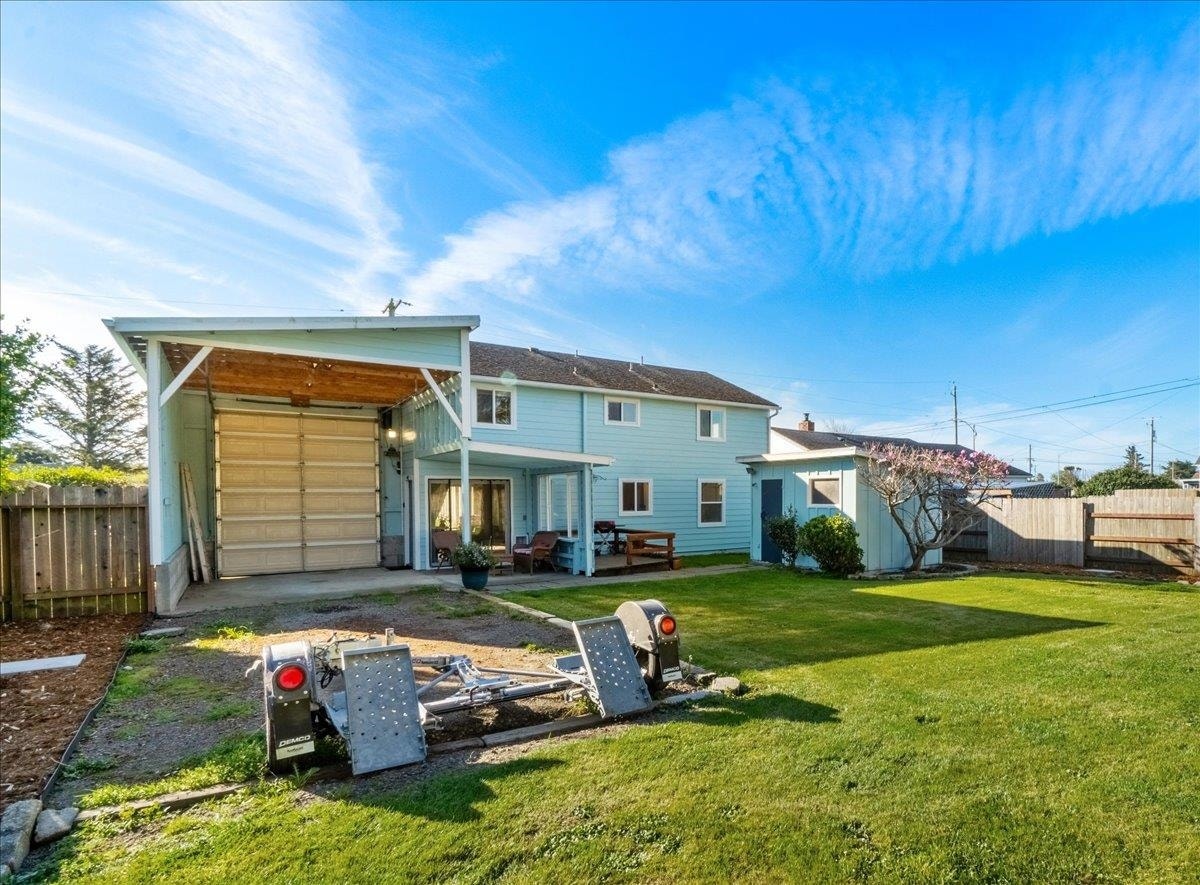 336 7th Street, Crescent City, CA 95531