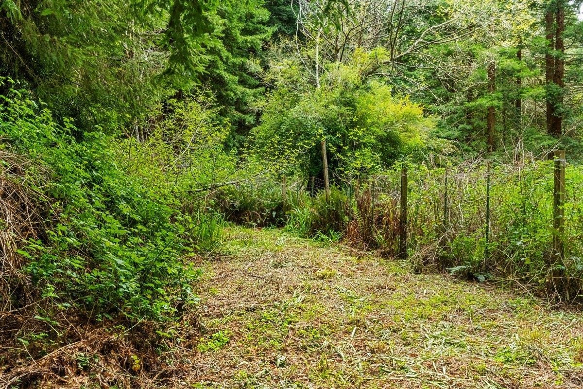100 Staley Lane, Crescent City, CA 95531