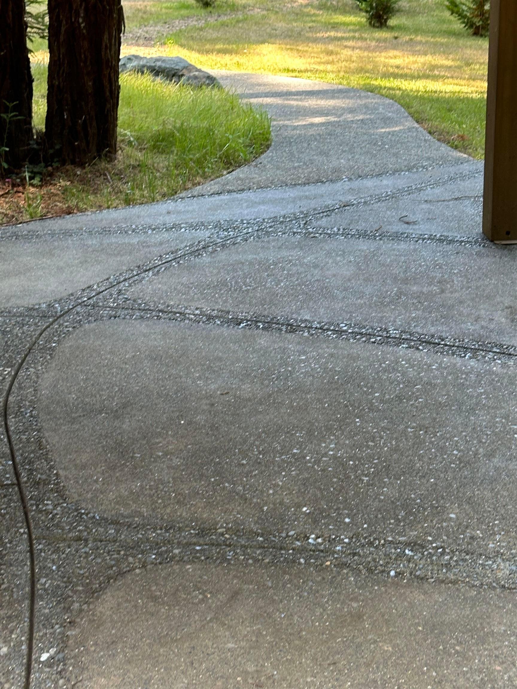 300 Bell Hole Loop, Crescent City, CA 95531