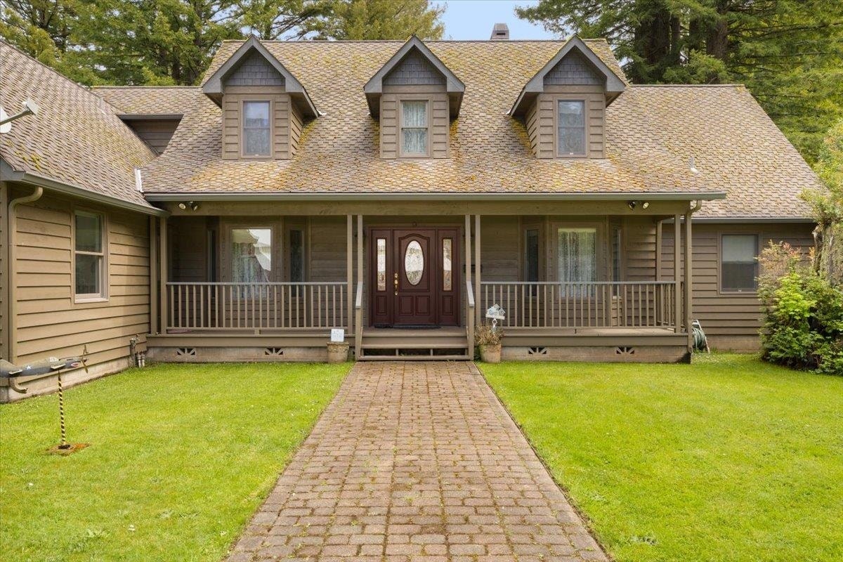 7001 N Highway 101, Crescent City, CA 95531