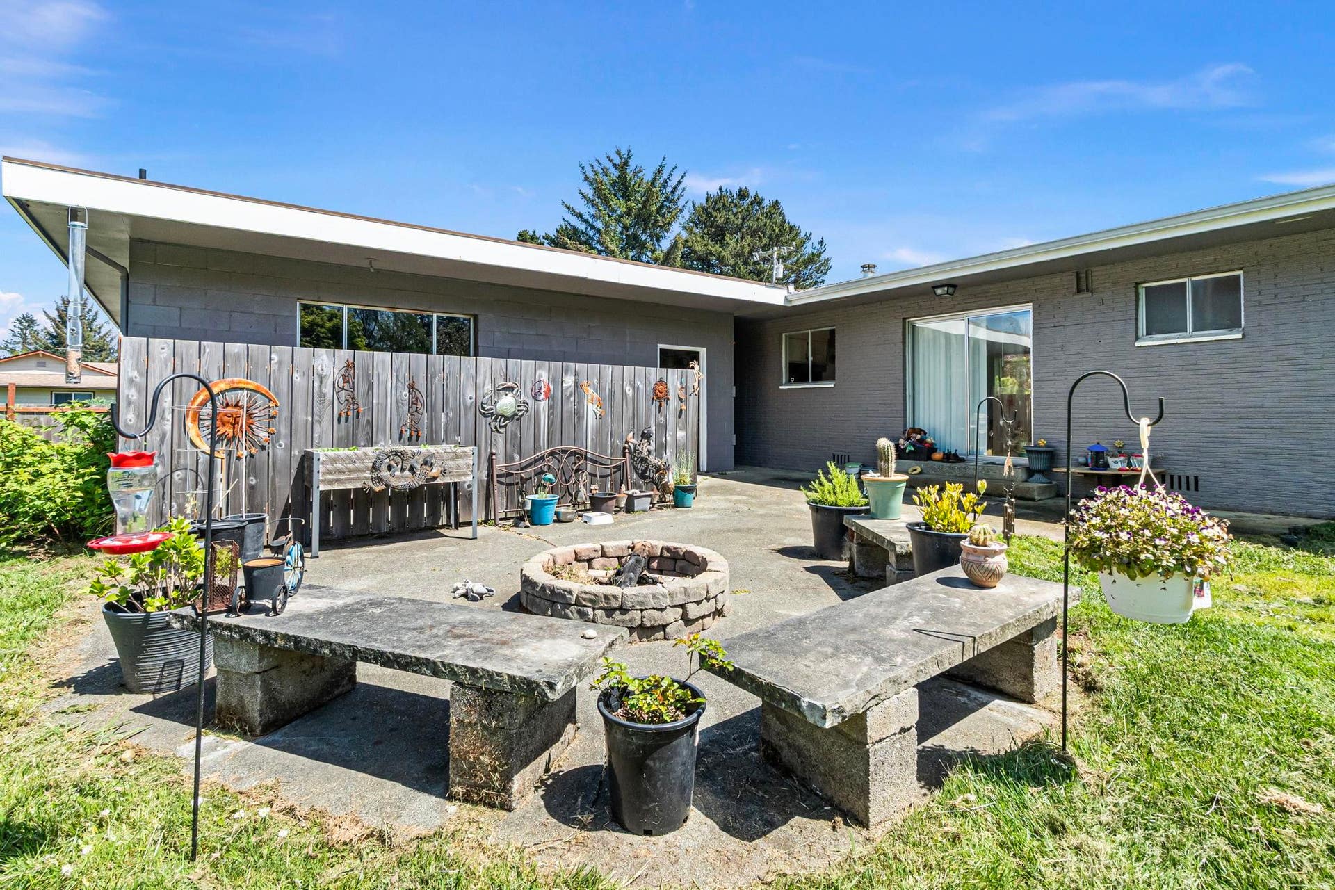 140 Adrian Way, Crescent City, CA 95531