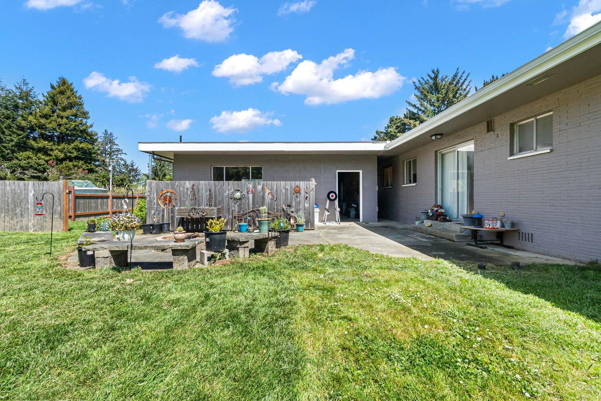 140 Adrian Way, Crescent City, CA 95531