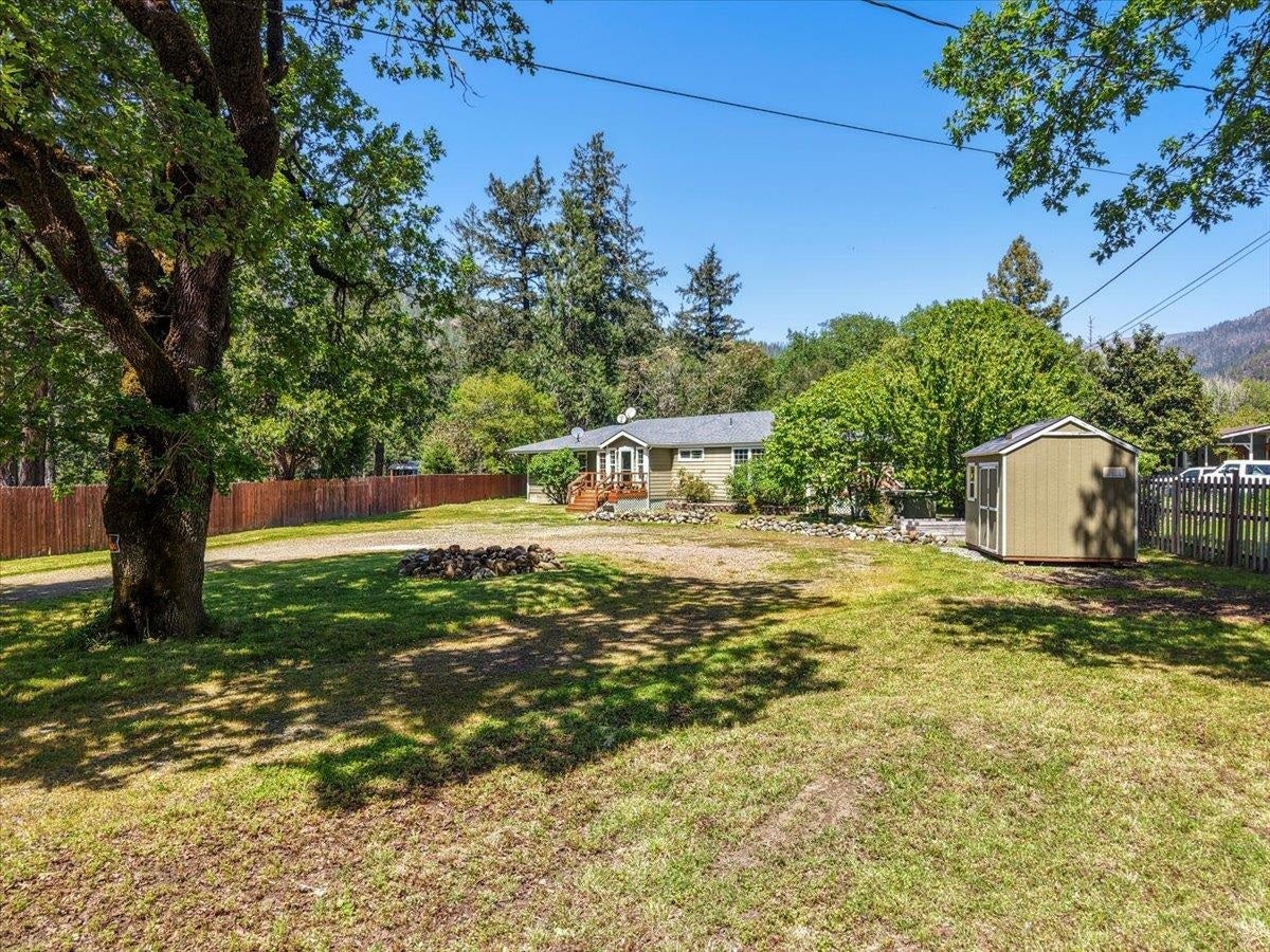 10220 US Hwy 199, Crescent City, CA 95543