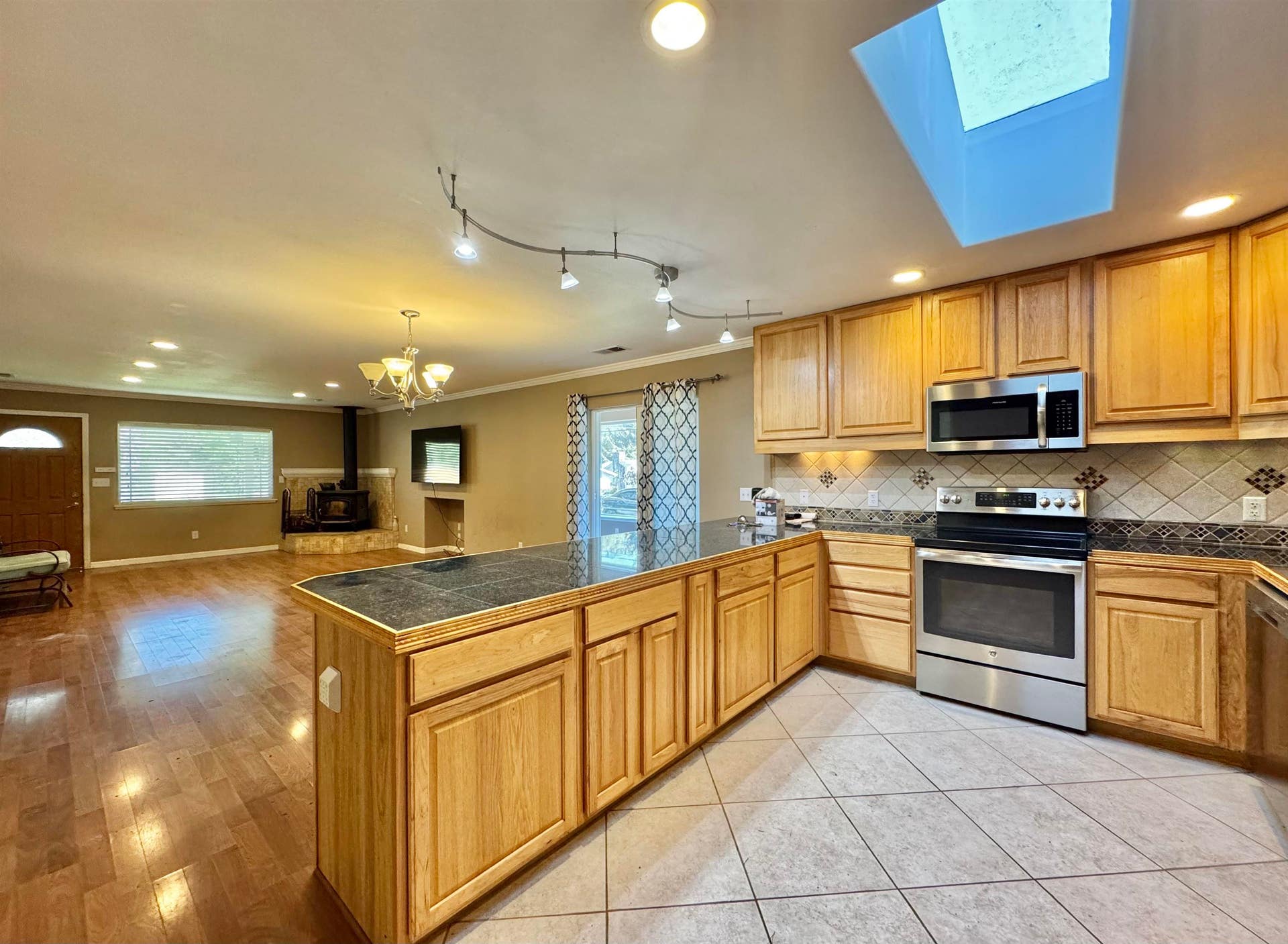 130 Azalea Drive, Klamath, CA 95548