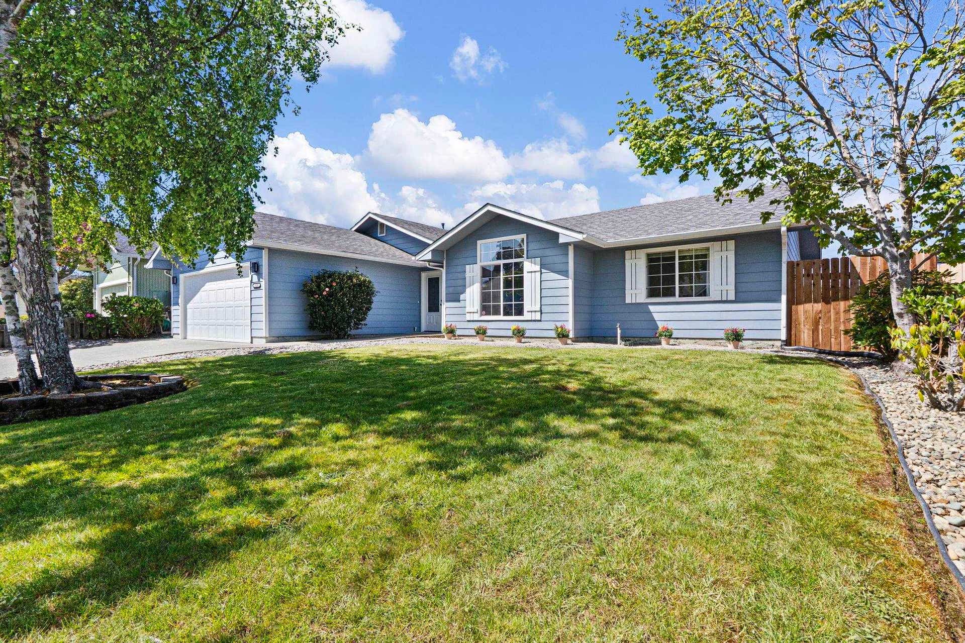 1674 El Monte Road, Crescent City, CA 95531-8813