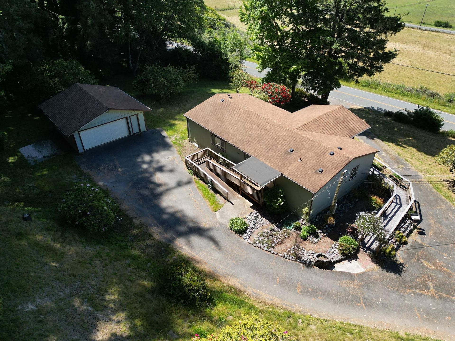 11901 Ocean View Drive, Smith River, CA 95567