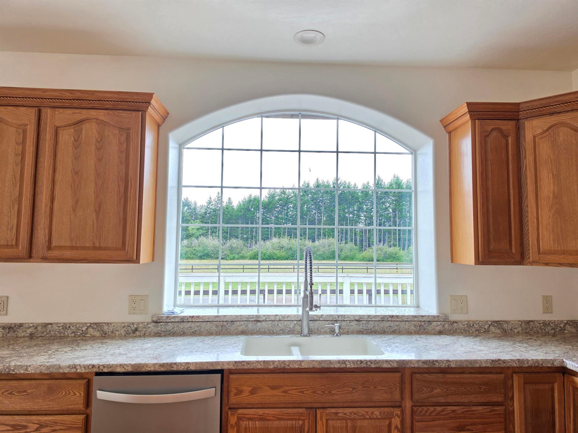 120 Church Tree Rd, Crescent City, CA 95531