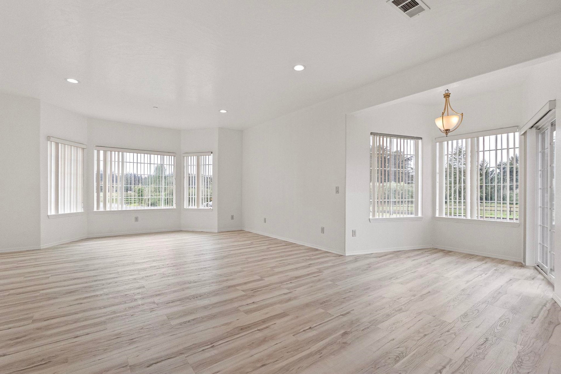 120 Church Tree Rd, Crescent City, CA 95531