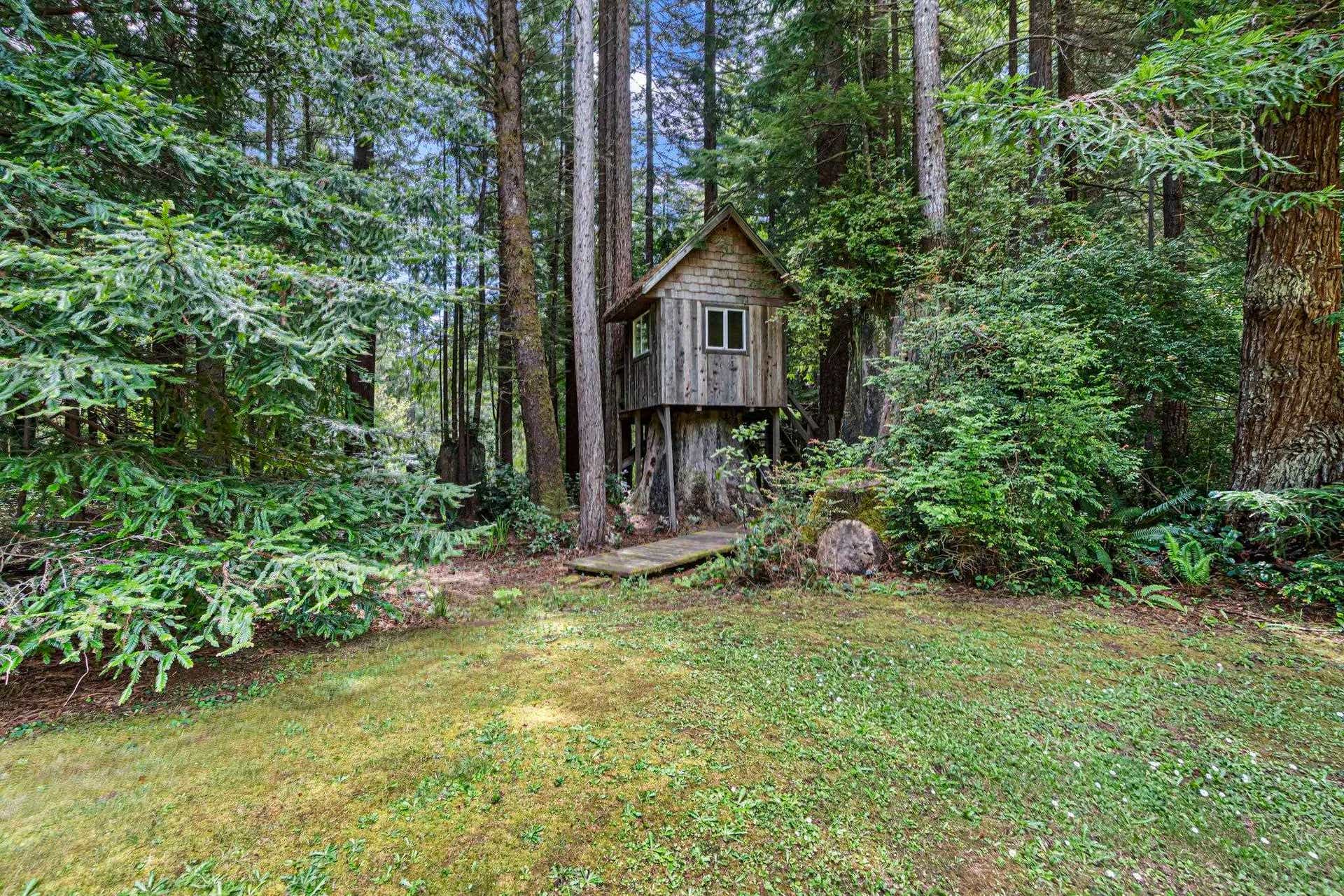 250 Steeps Lane, Crescent City, CA 95531