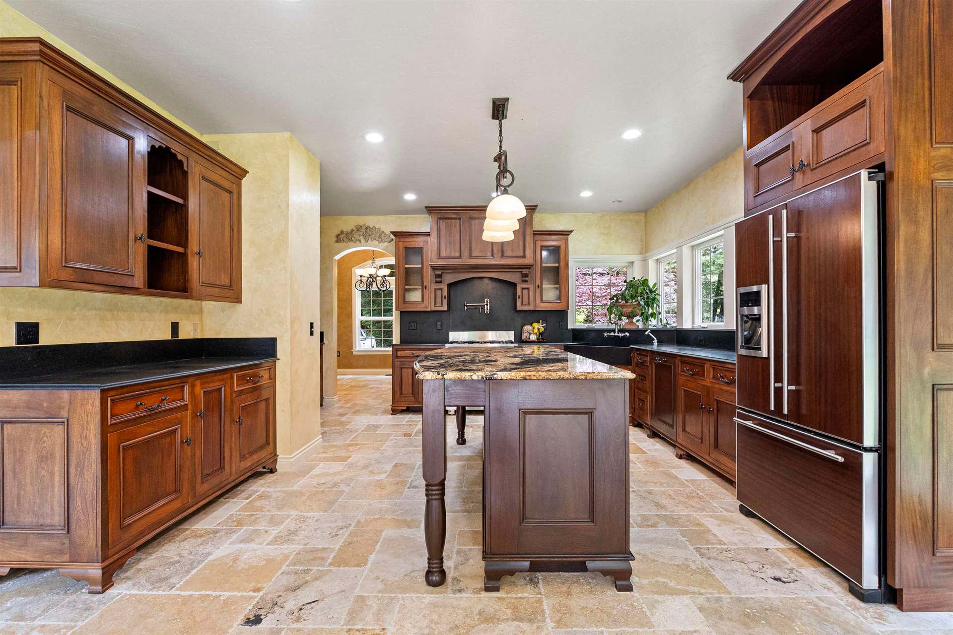 250 Steeps Lane, Crescent City, CA 95531