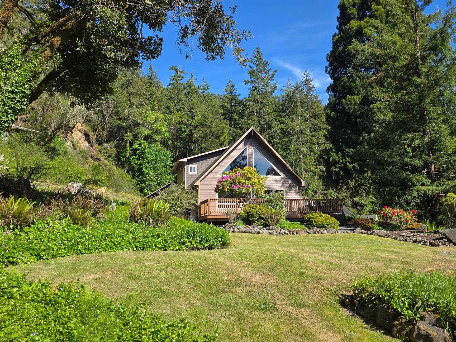 5470 North Bank Road, Crescent City, CA 95531