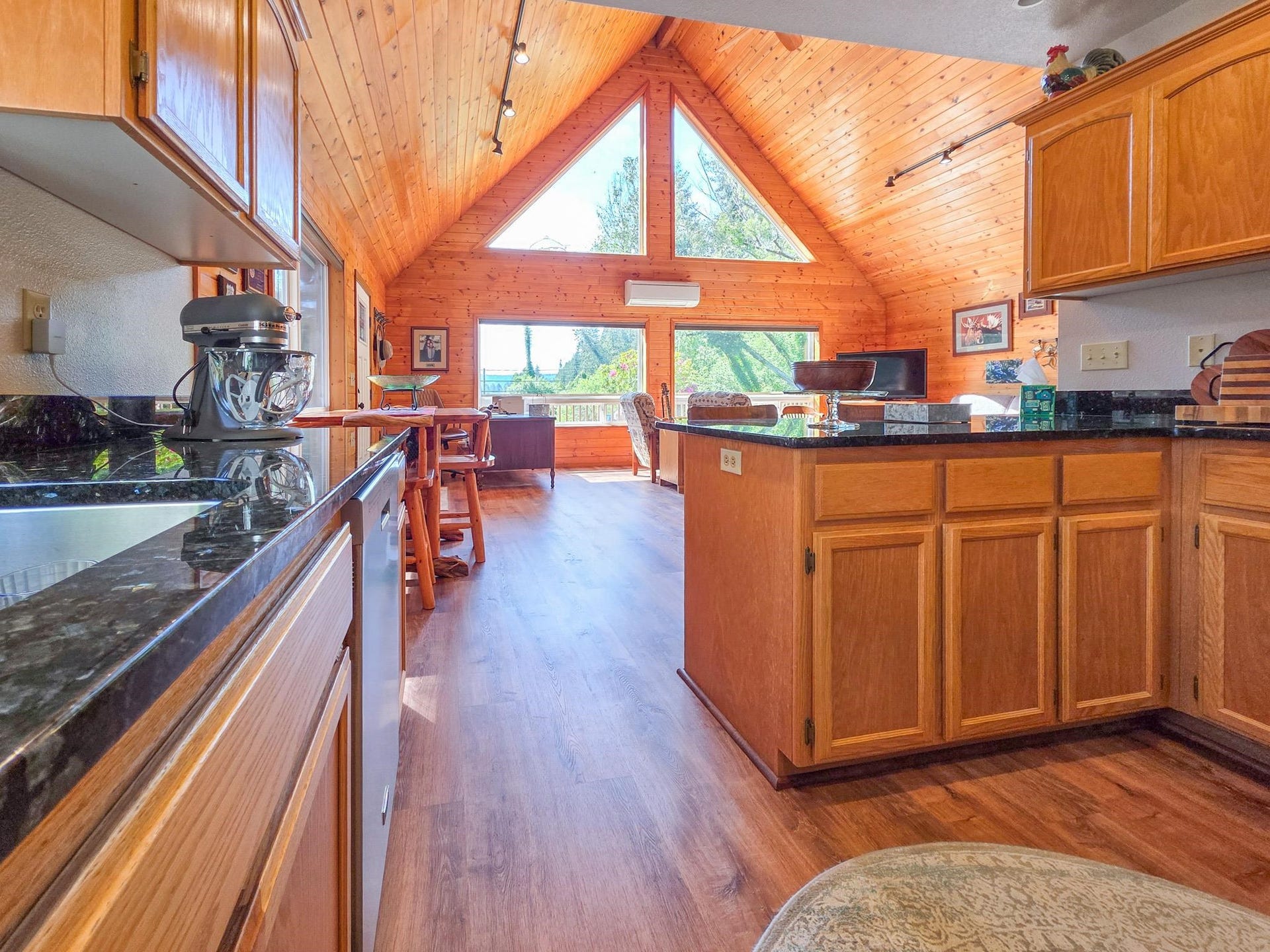5470 North Bank Road, Crescent City, CA 95531