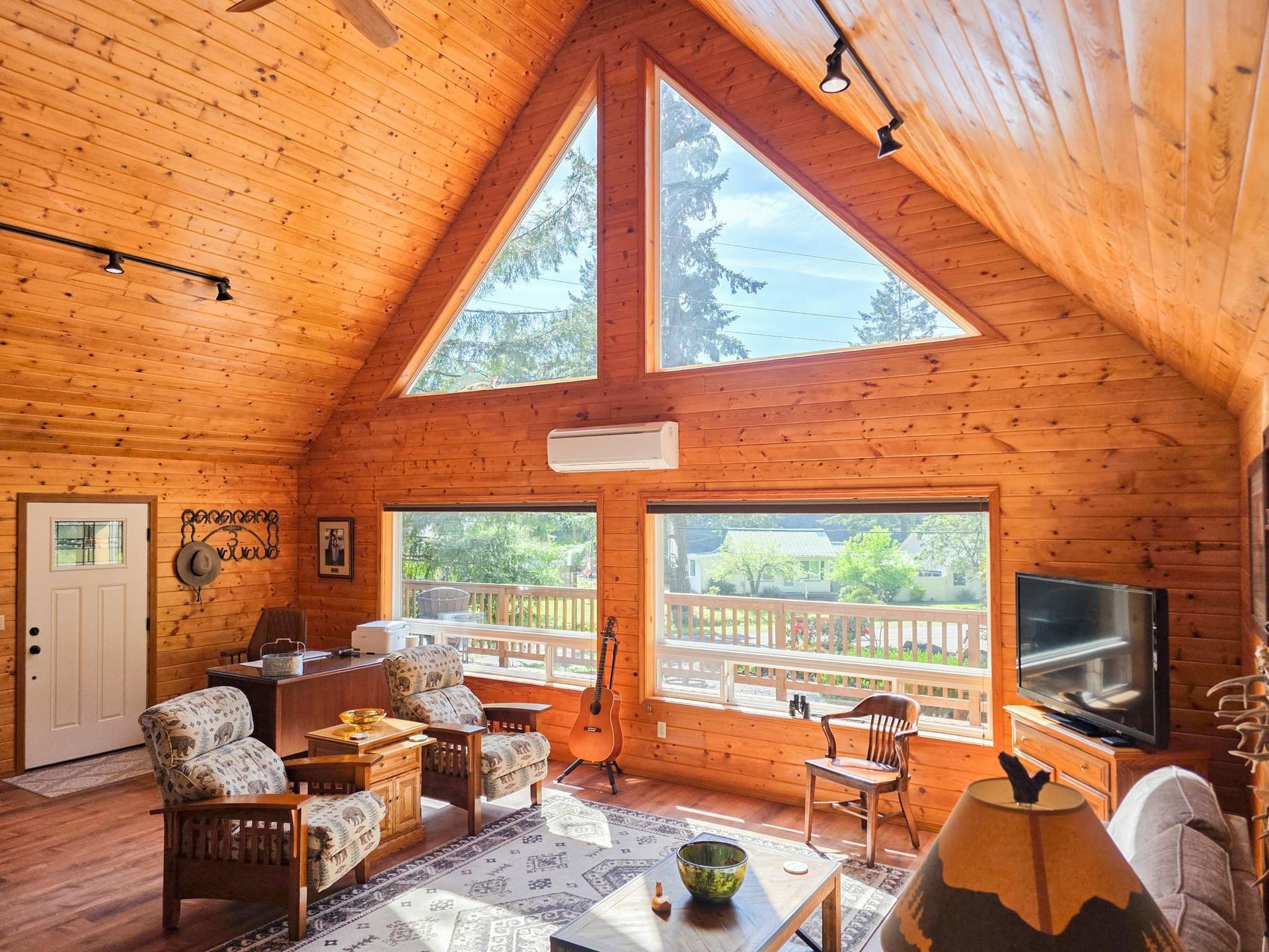 5470 North Bank Road, Crescent City, CA 95531