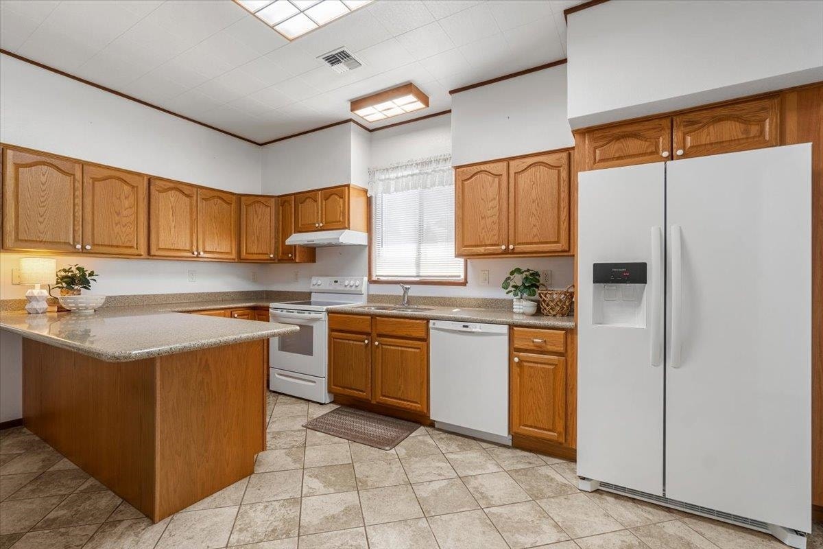 753 H Street, Crescent City, CA 95531