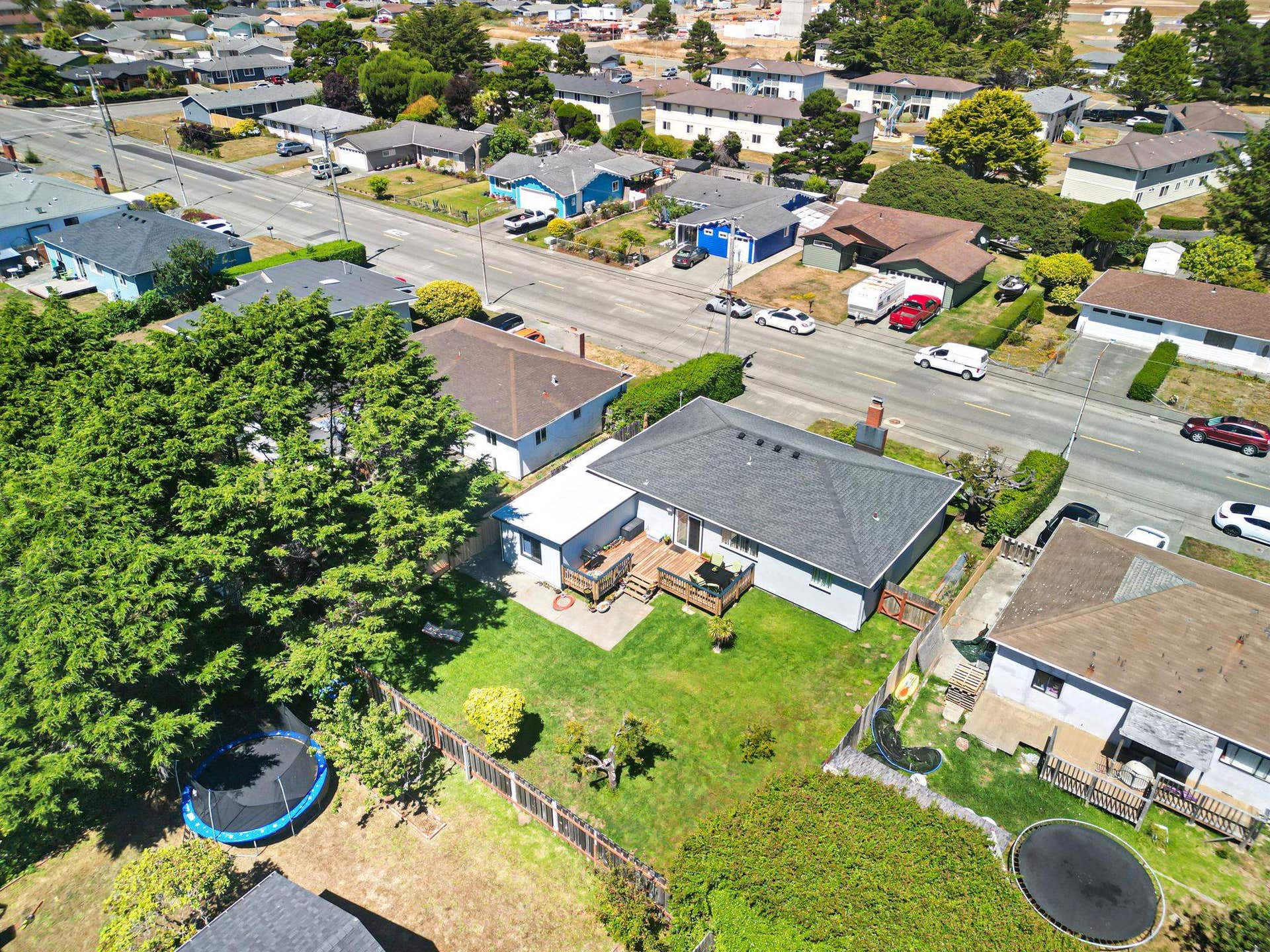 1128 A Street, Crescent City, CA 95531-0000