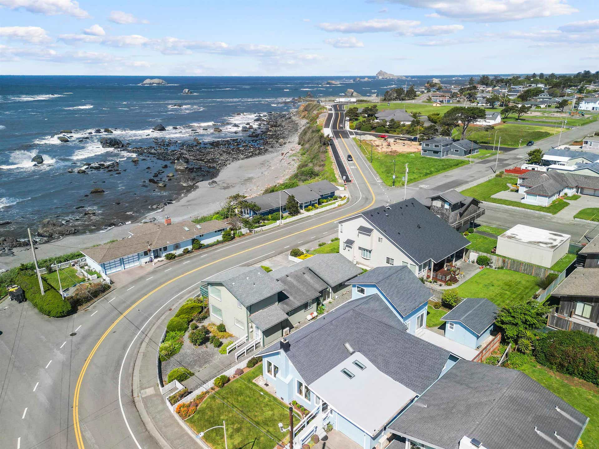 263 W 5th Street, Crescent City, CA 95531