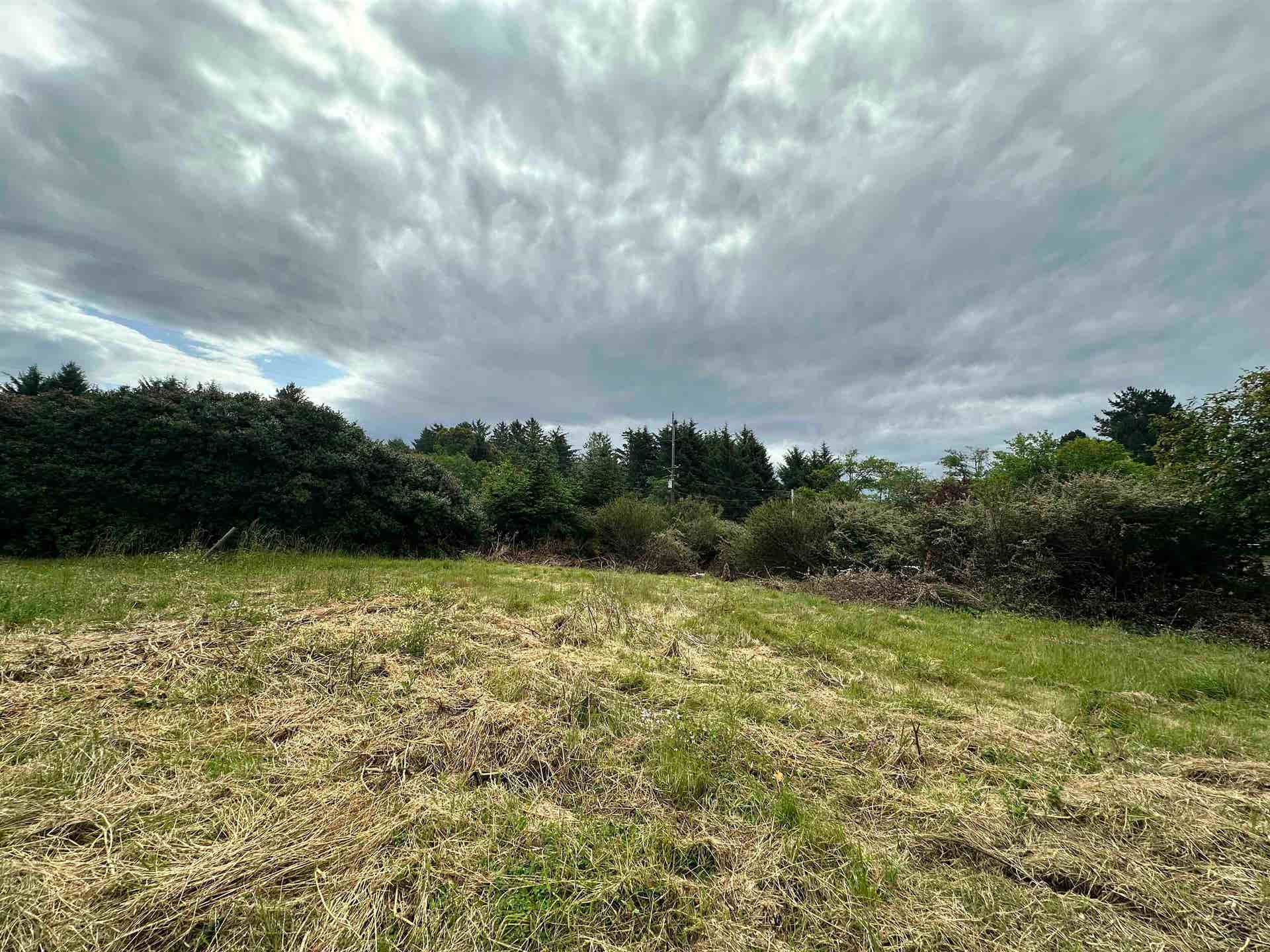 304 Humboldt Road, Crescent City, CA 95531