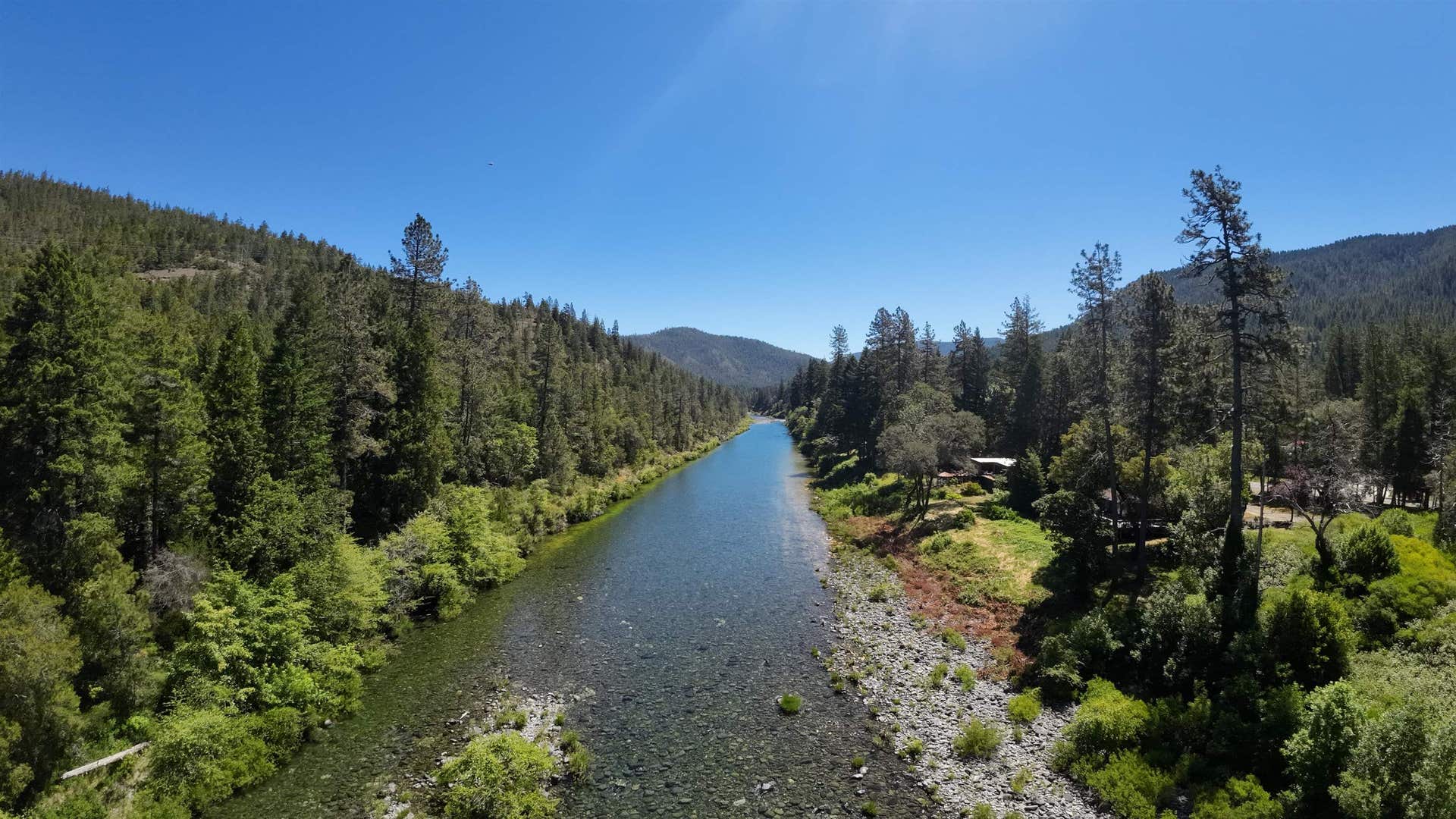 520 Gasquet Flat Road, Gasquet, CA 95543