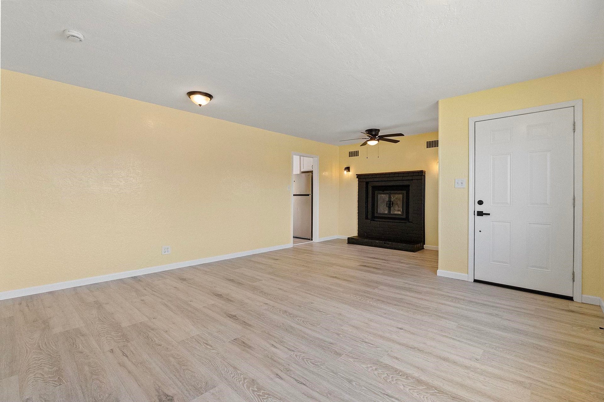 1343 Huntington Street, Crescent City, CA 95531-3325