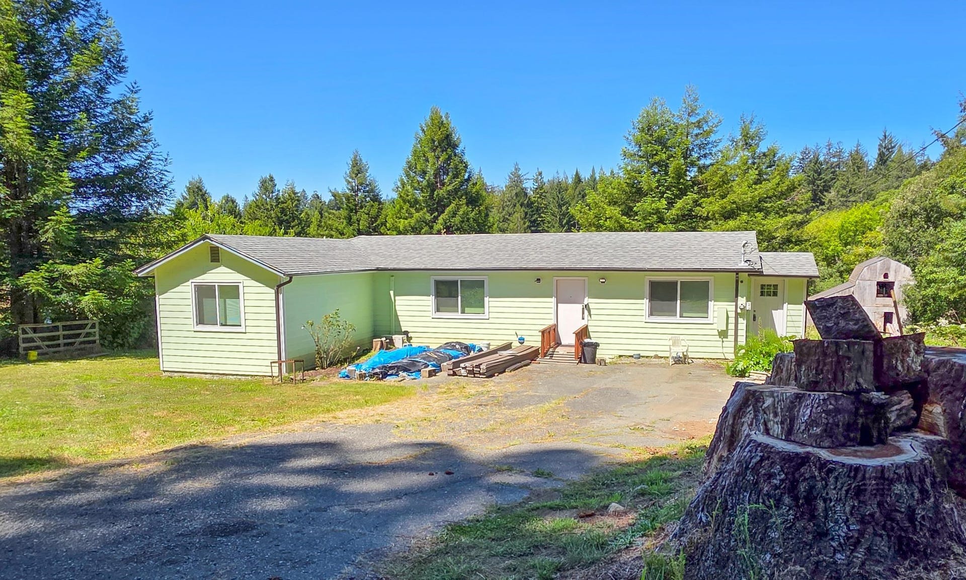 4950 Kings Valley Road, Crescent City, CA 95531