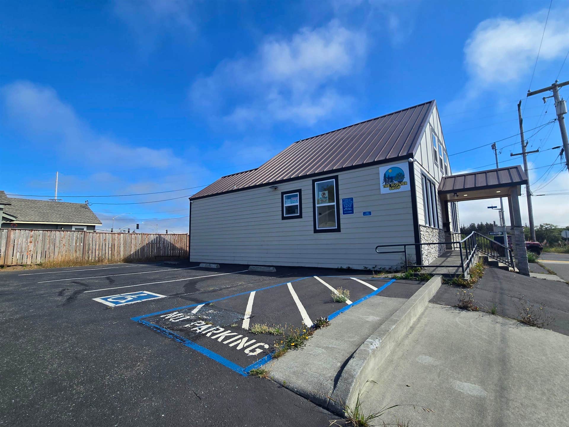 1182 8TH Street, Crescent City, CA 95531