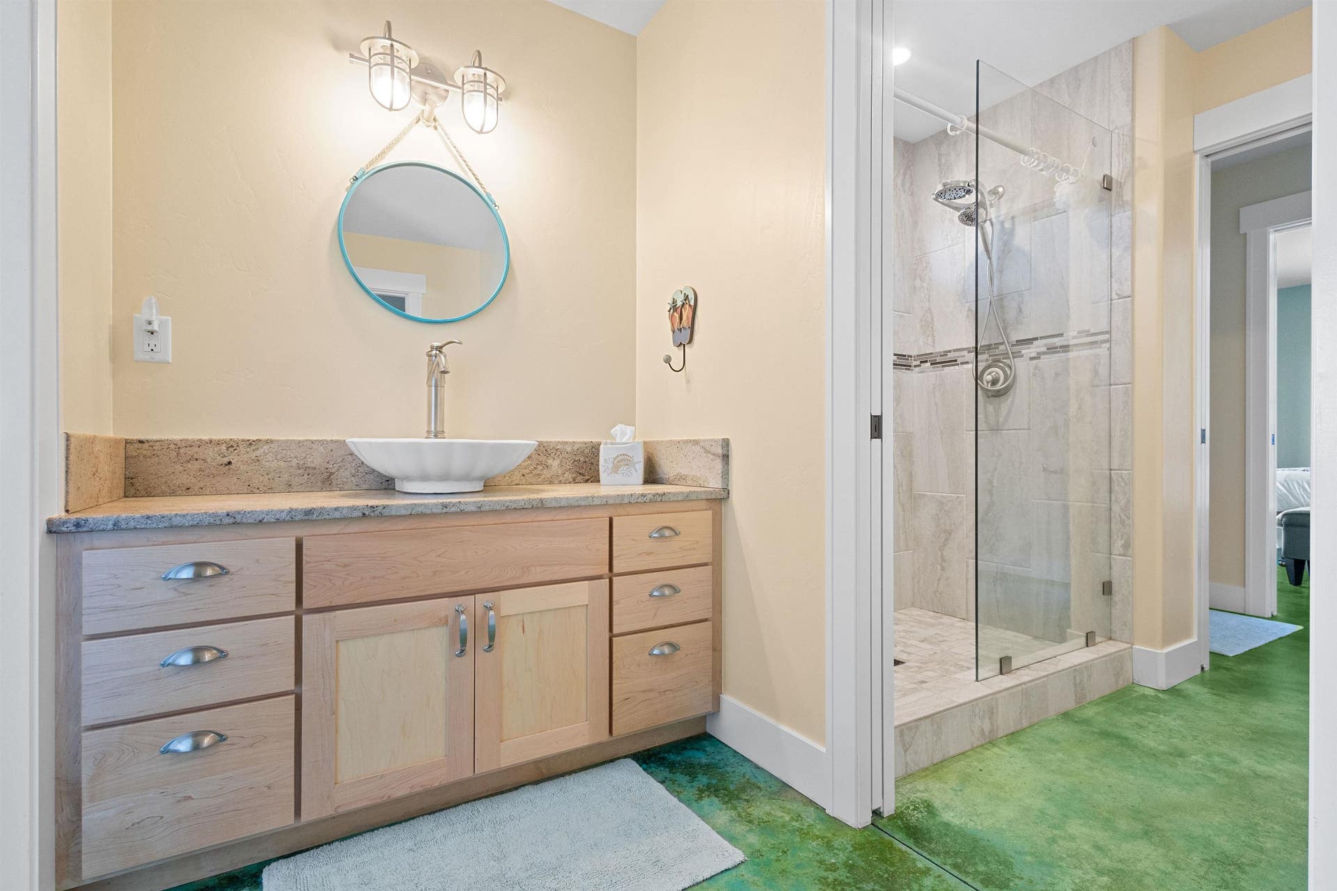 220 Shoreline Drive, Smith River, CA 95567
